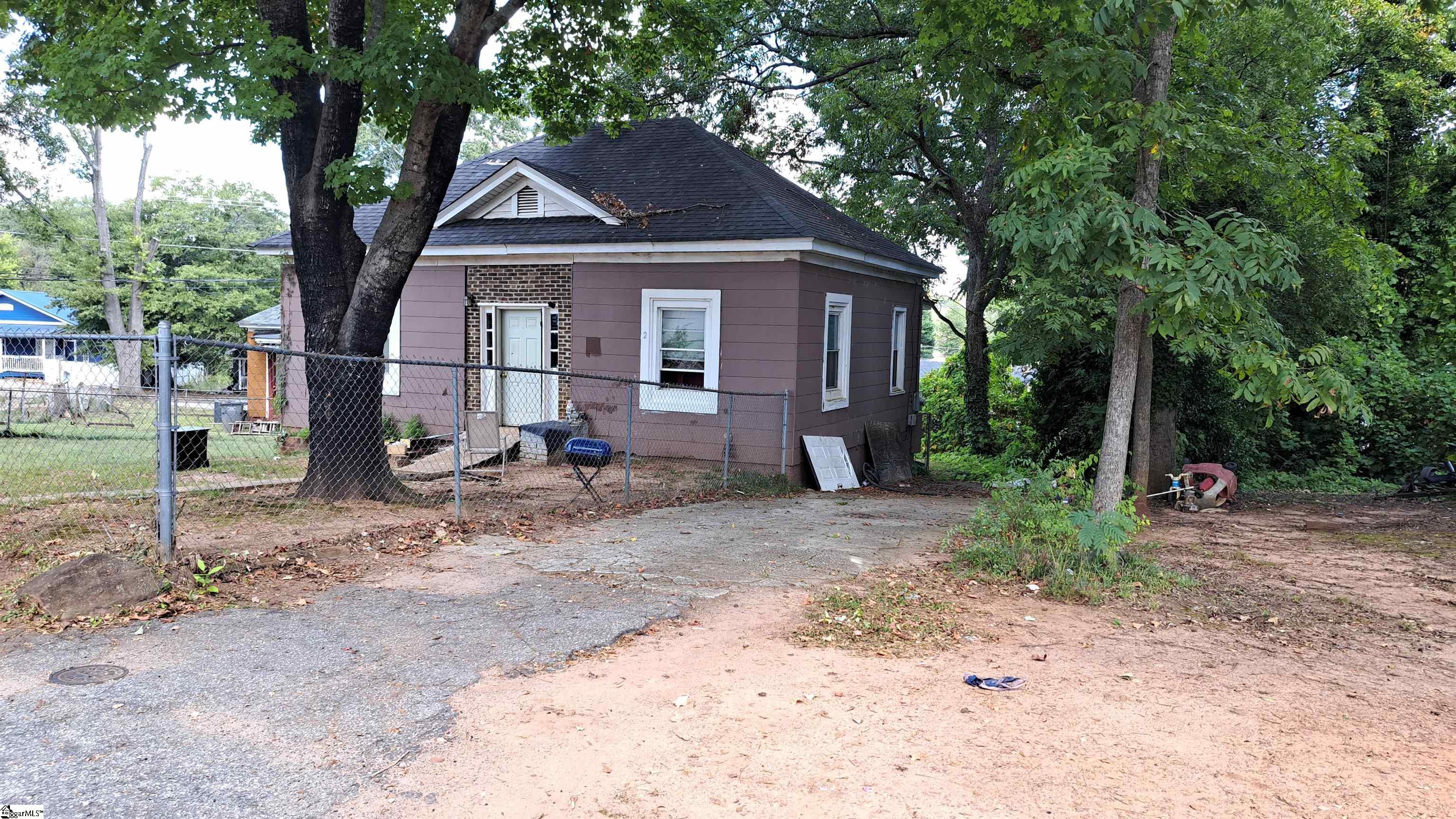 2 C Street Property Photo 2