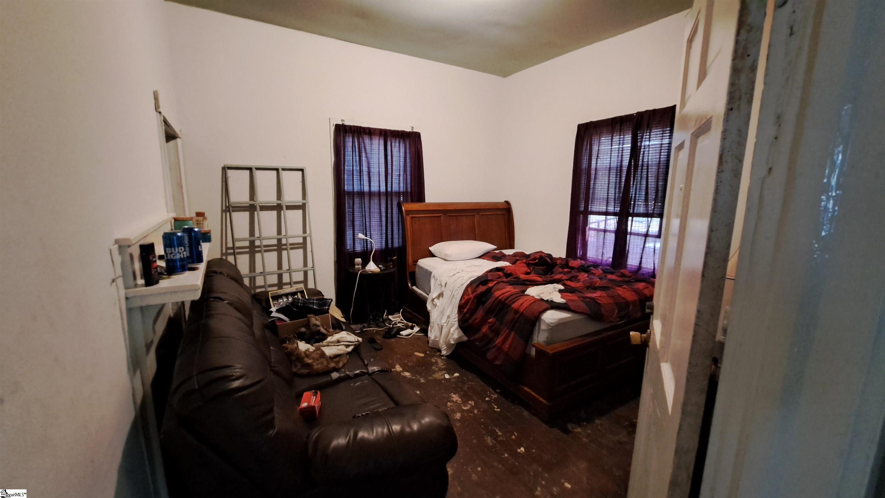 2 C Street Property Photo 10