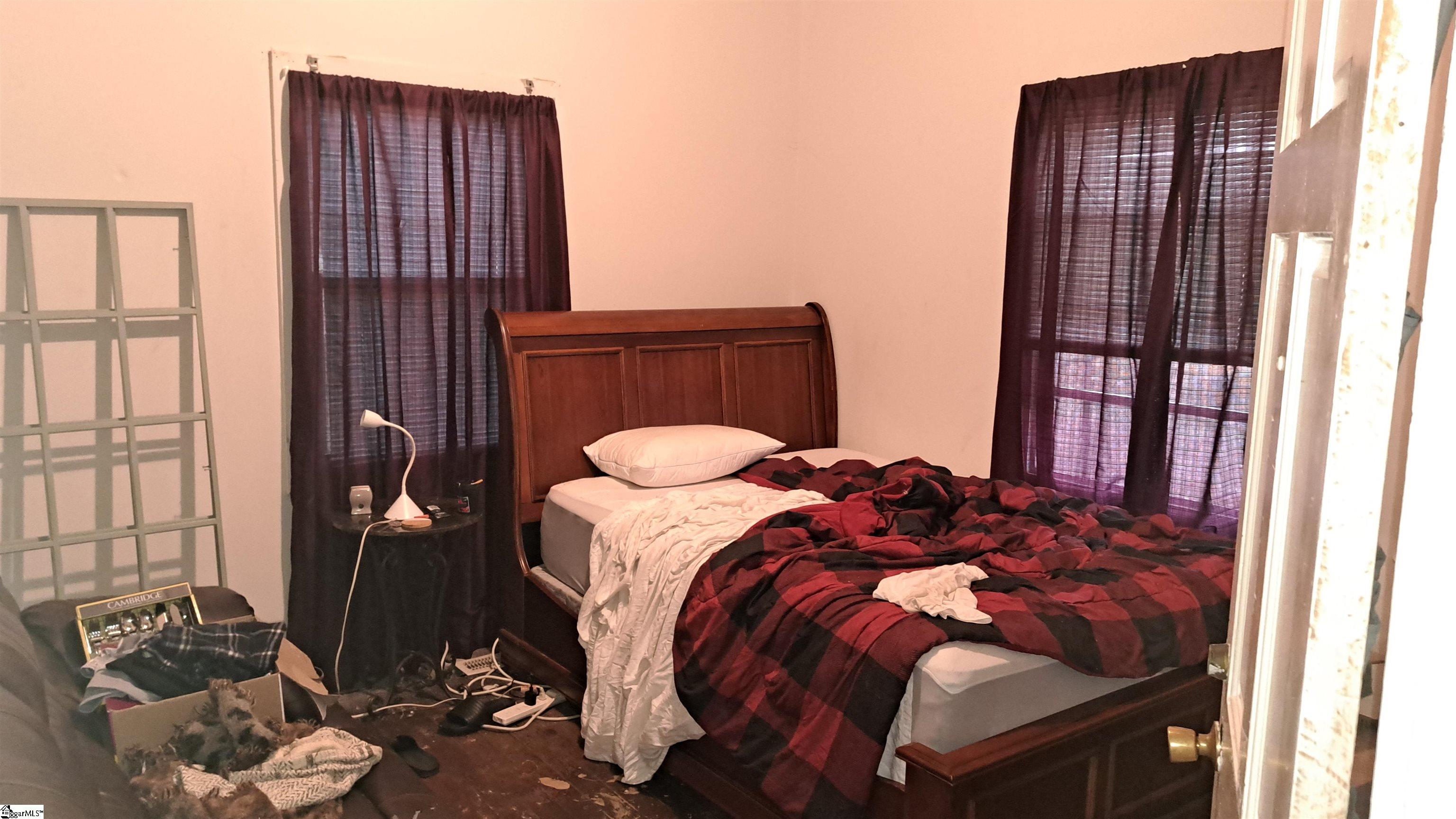 2 C Street Property Photo 11