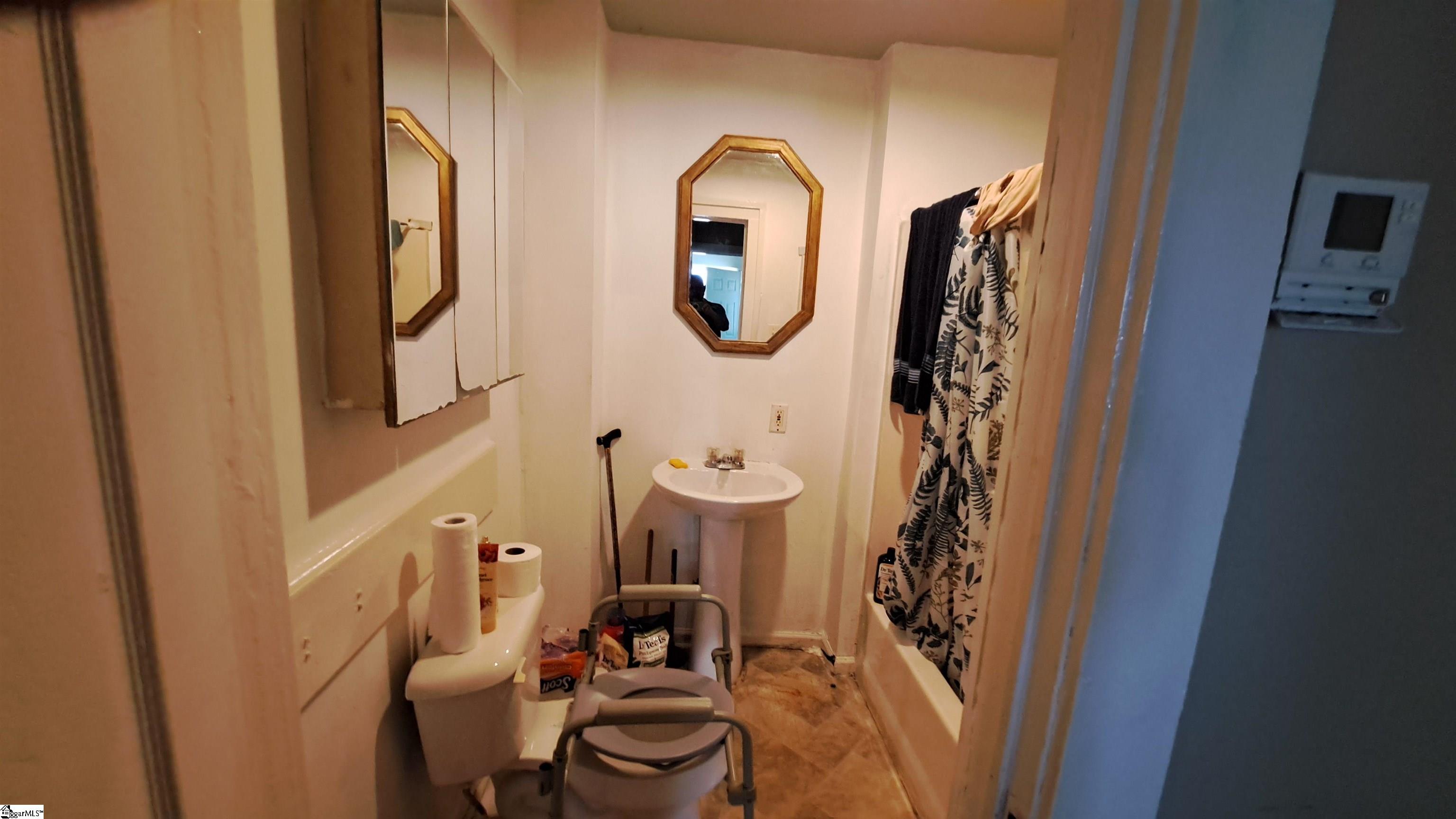 2 C Street Property Photo 21