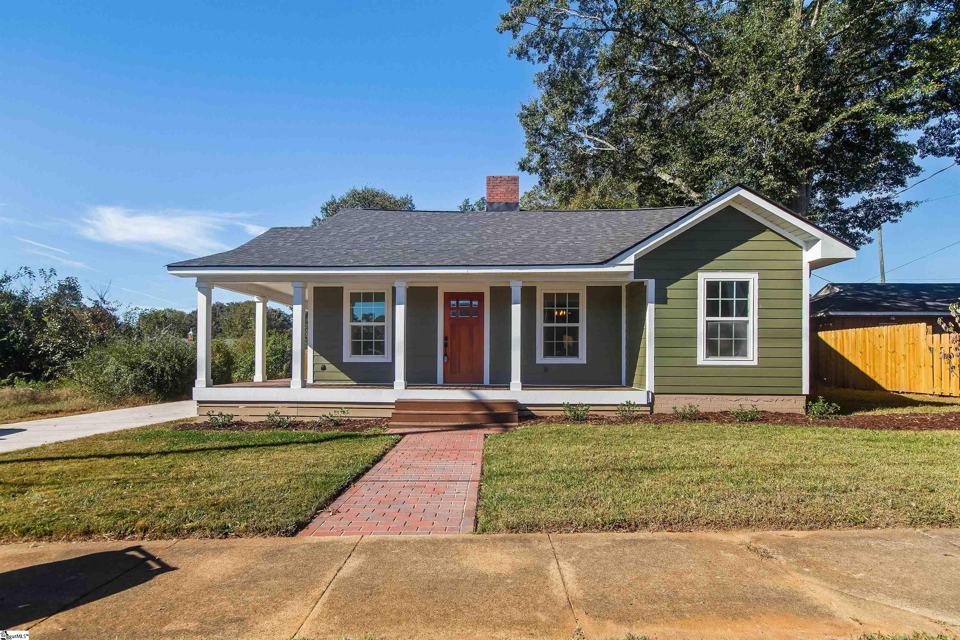 304 School Street Property Photo 1