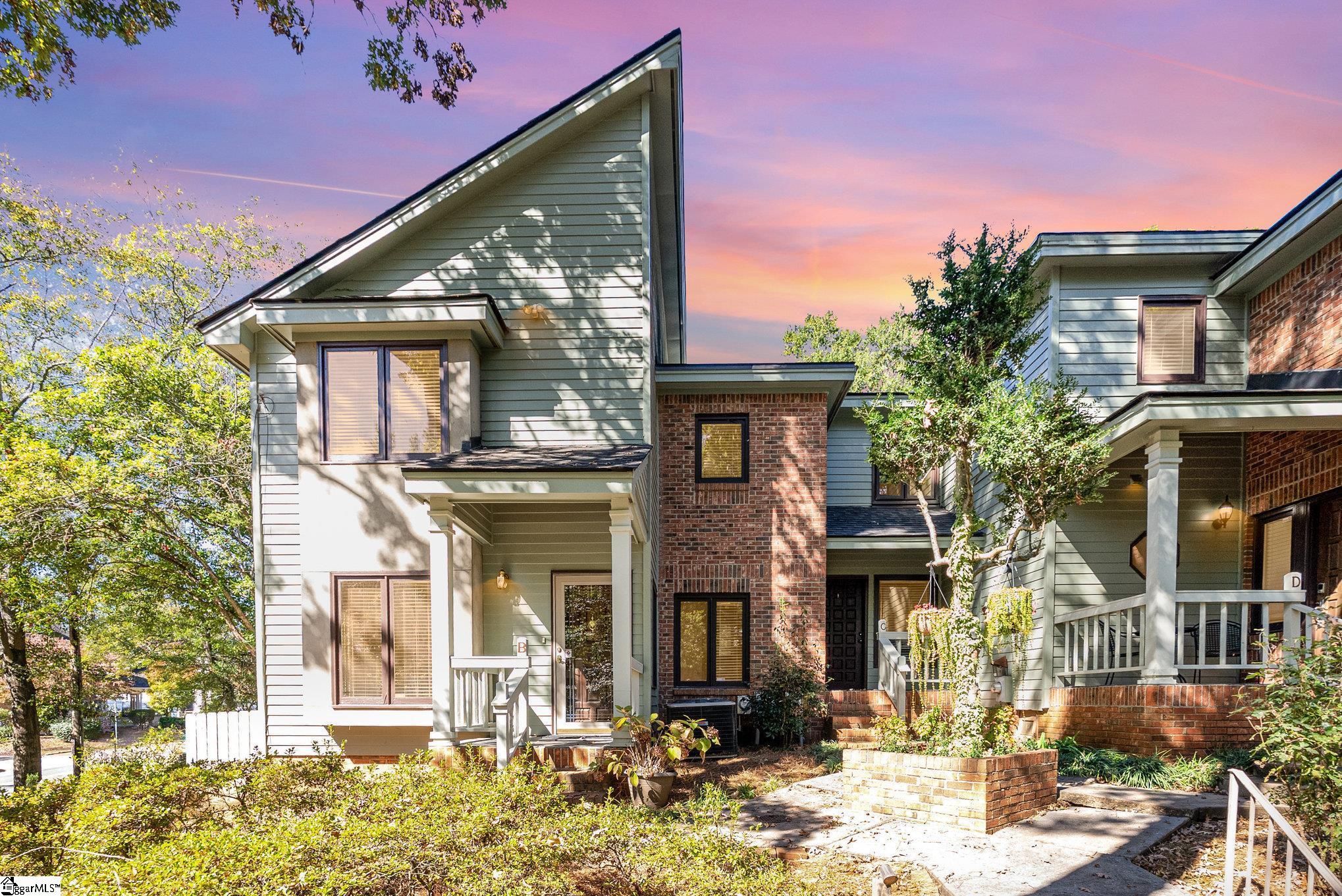 231 E Park Avenue Property Photo 1