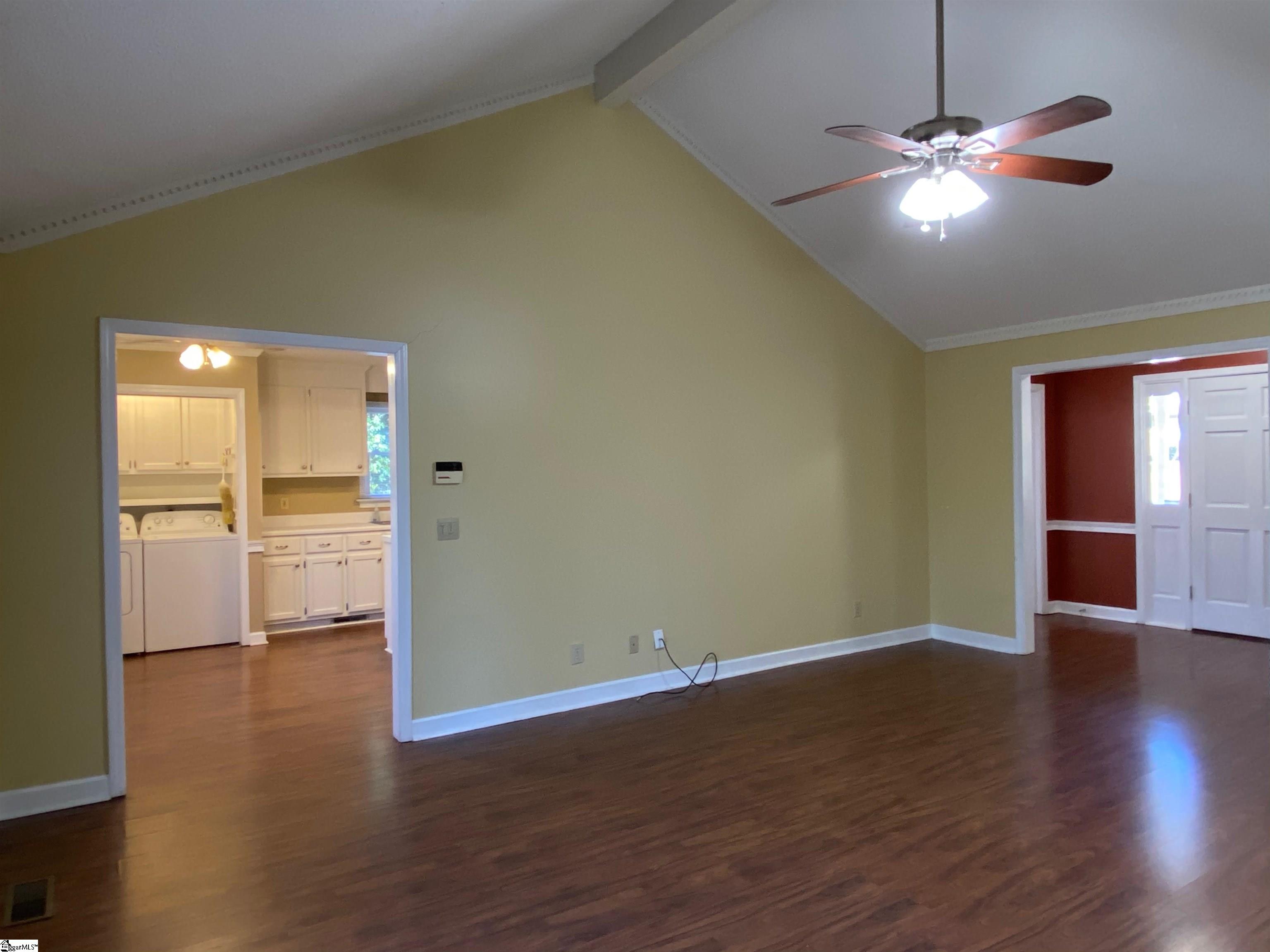 107 Boulder Creek Way Property Photo 8
