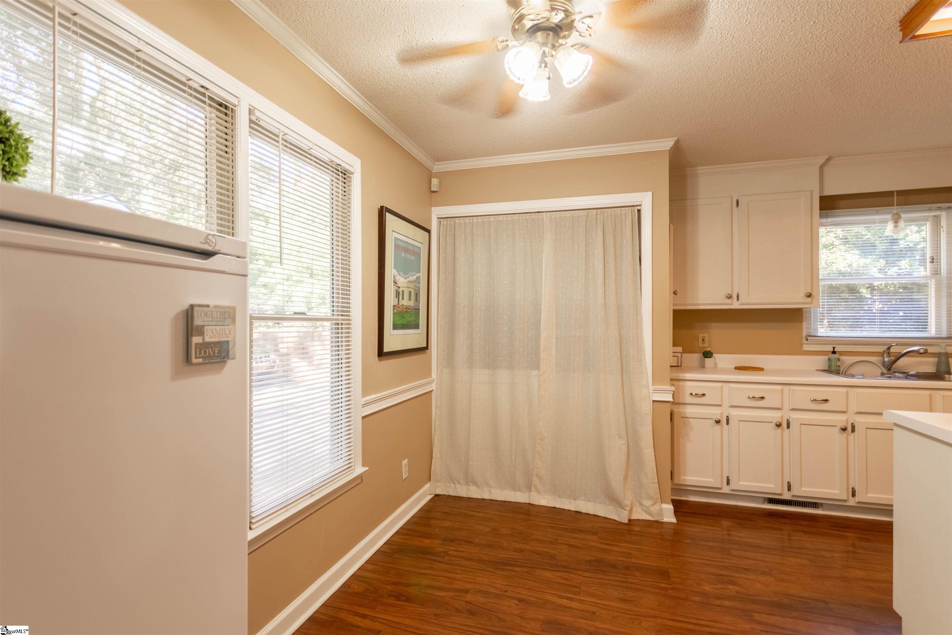 107 Boulder Creek Way Property Photo 9