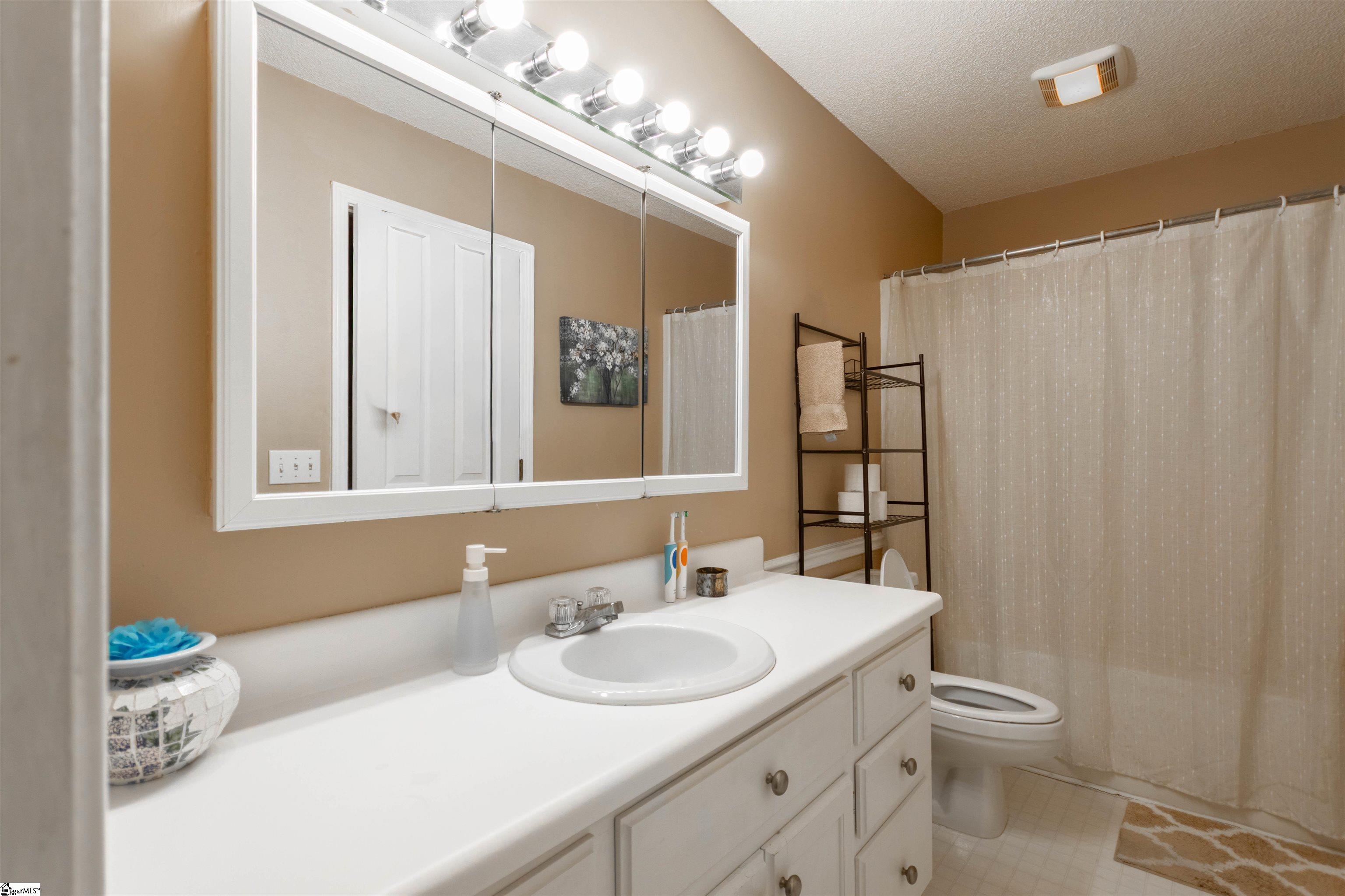 107 Boulder Creek Way Property Photo 20