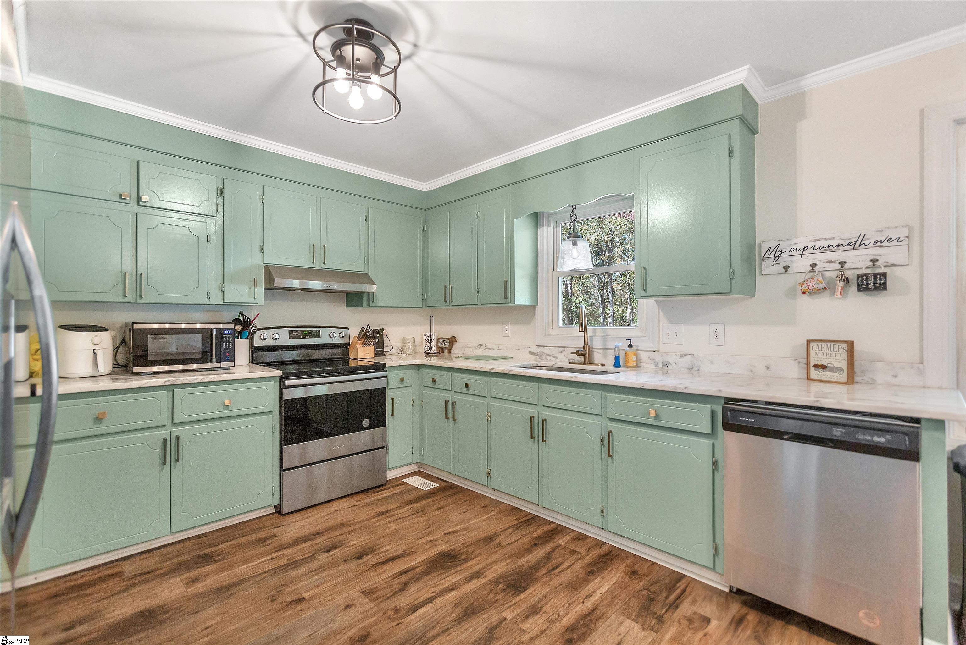 1409 Whiten Road Property Photo 16