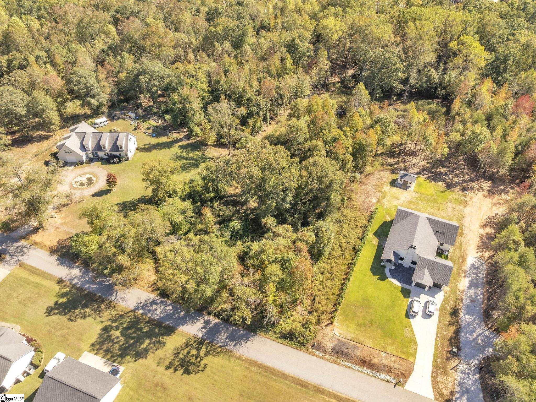 1025 Saluda Lake Road Property Photo 2