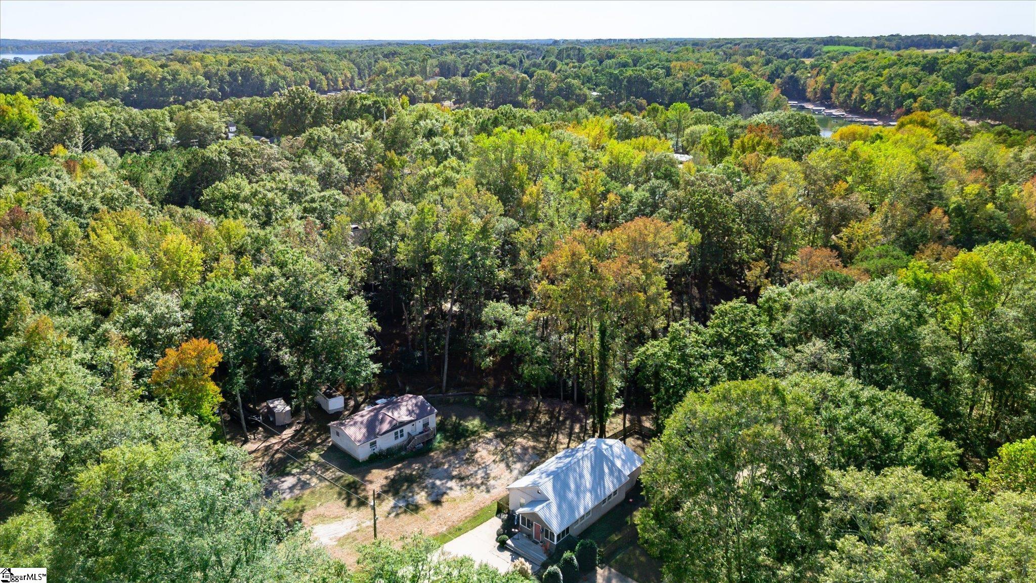 351 Lakewood Drive Property Photo 6