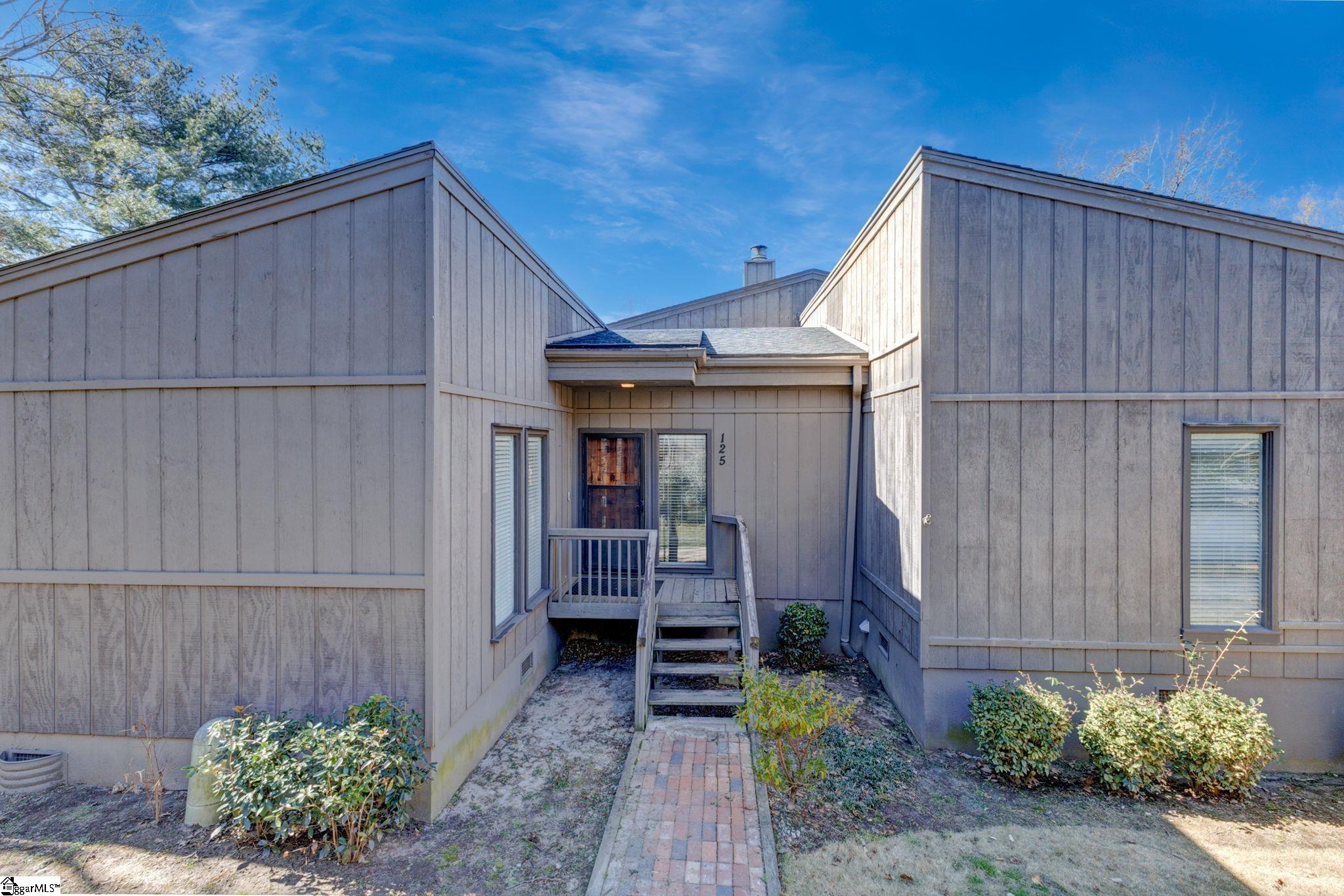 125 Inglewood Way Property Photo 4