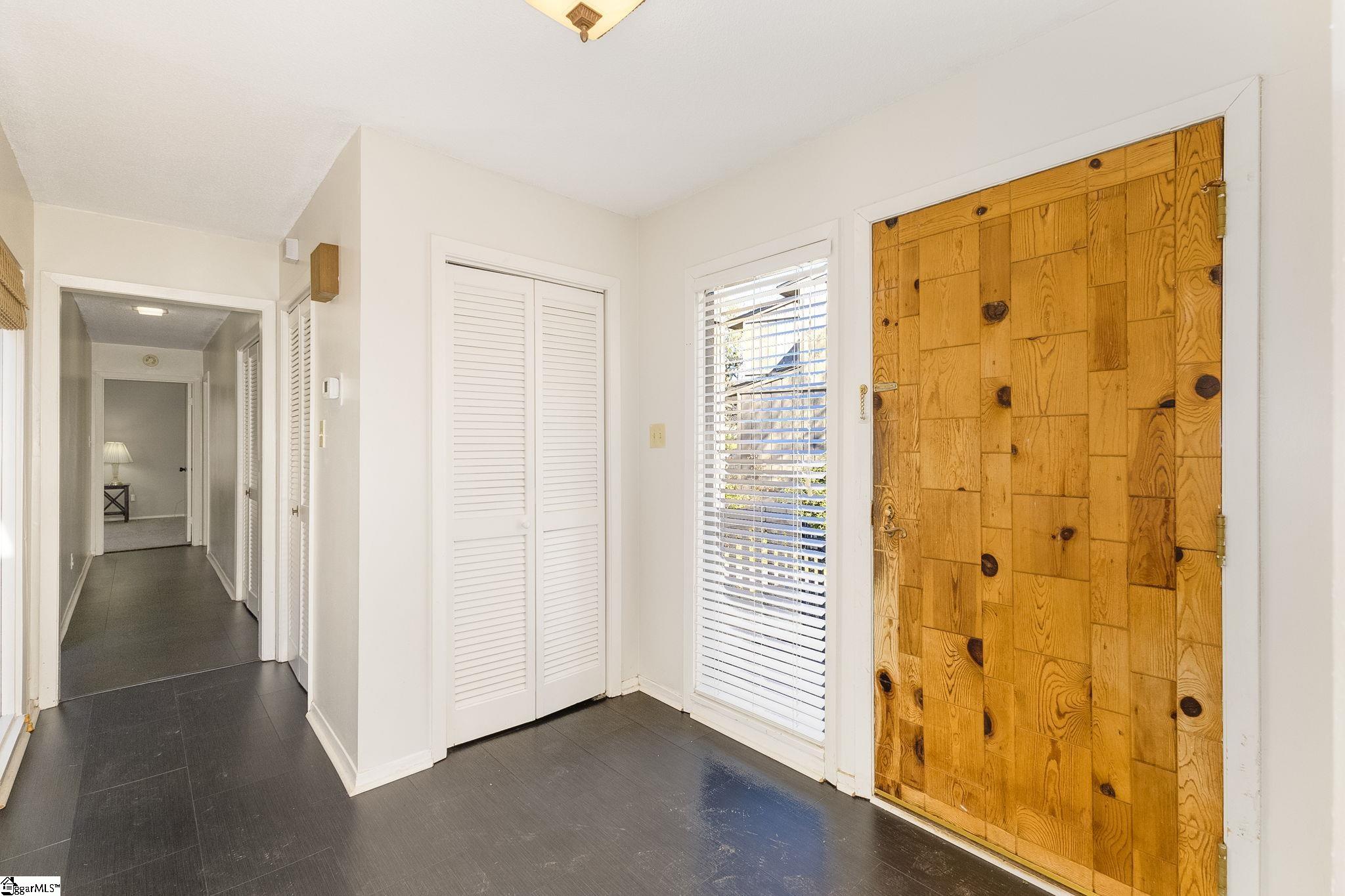 125 Inglewood Way Property Photo 7