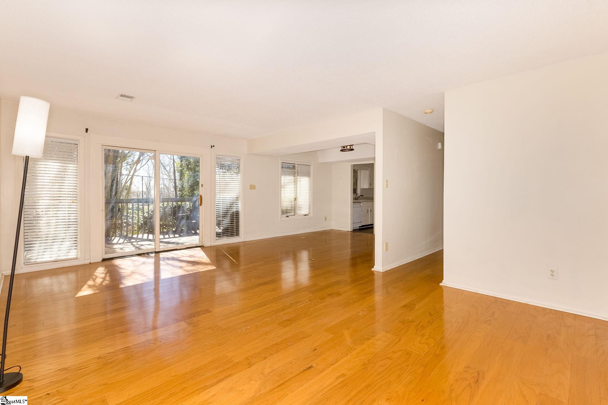 125 Inglewood Way Property Photo 11