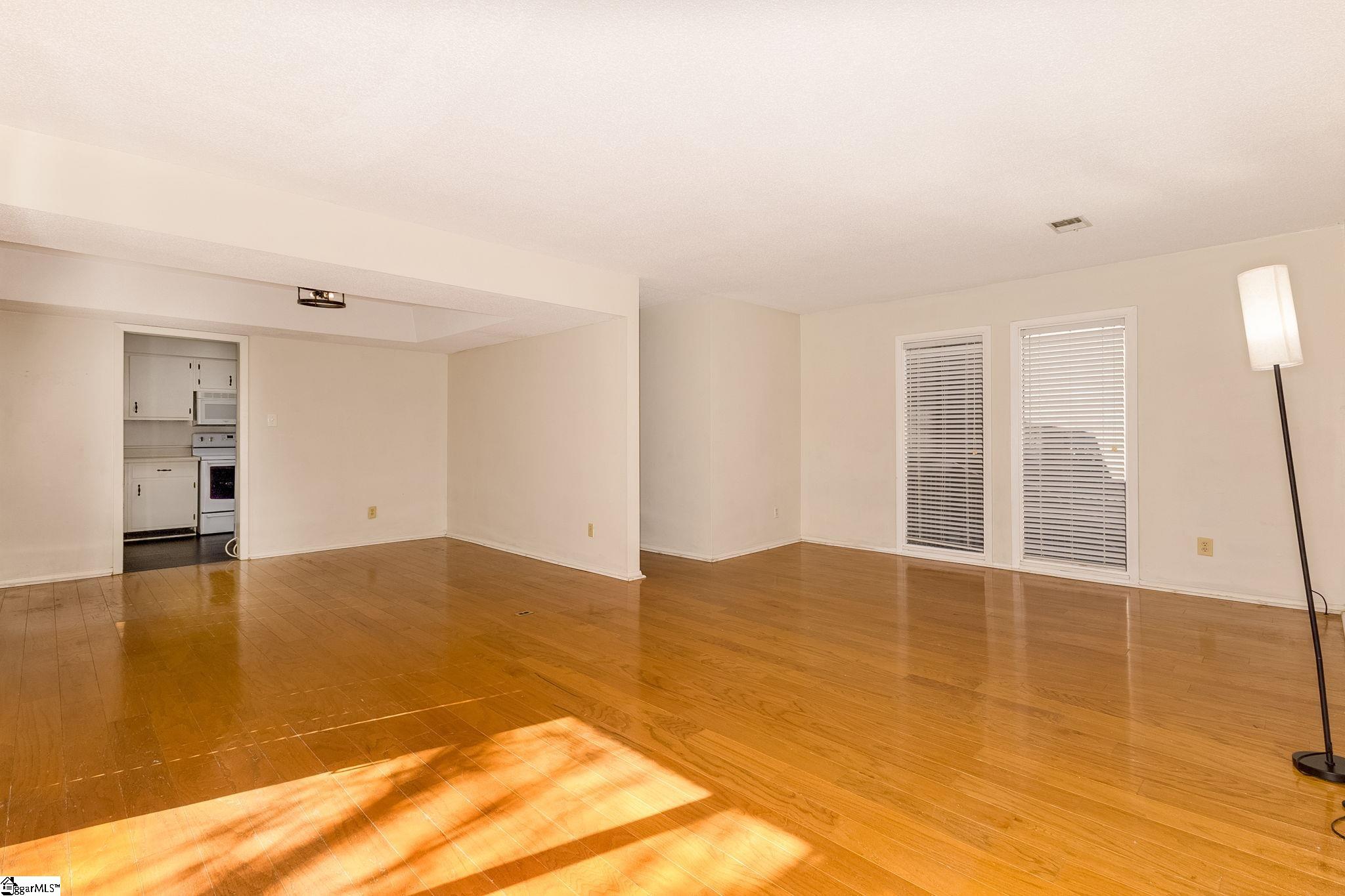 125 Inglewood Way Property Photo 13