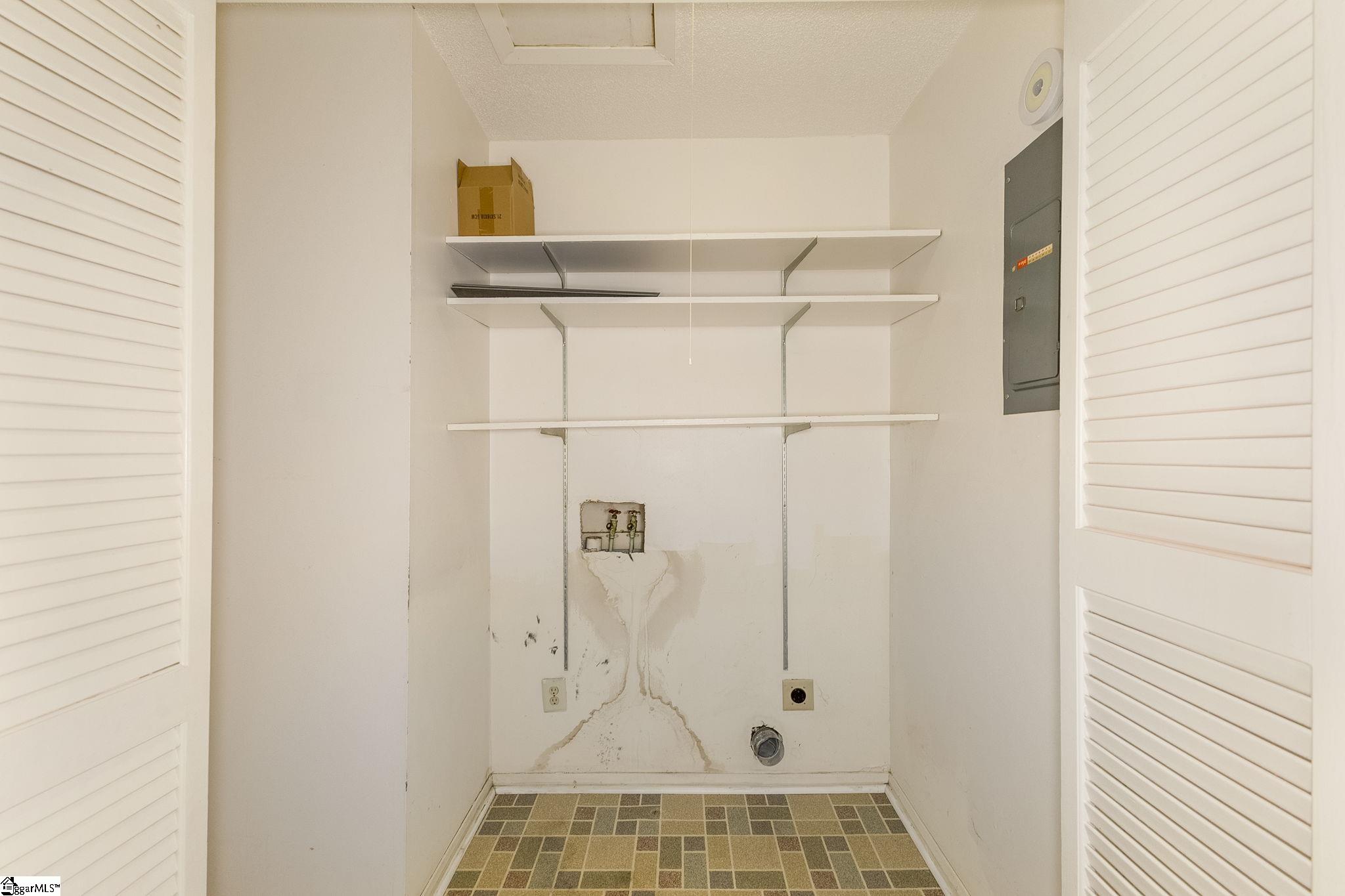 125 Inglewood Way Property Photo 32