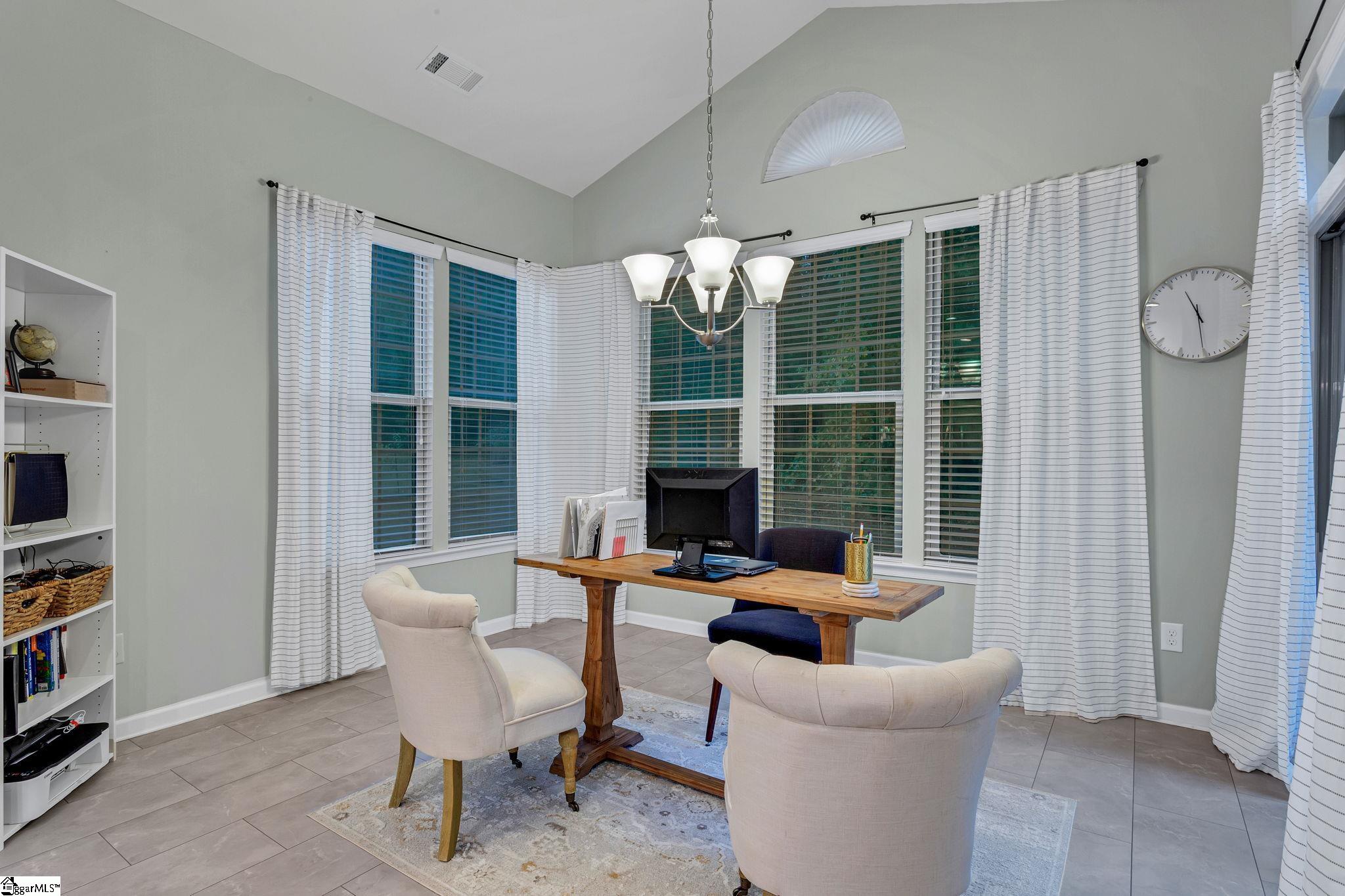 225 Creekside Way Property Photo 14