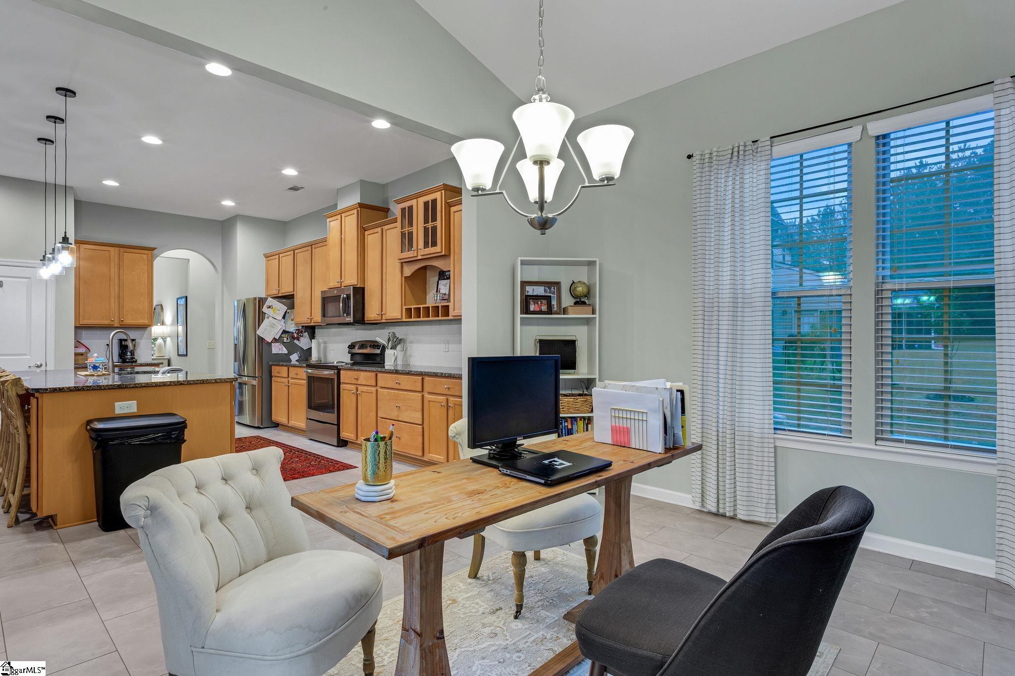 225 Creekside Way Property Photo 15