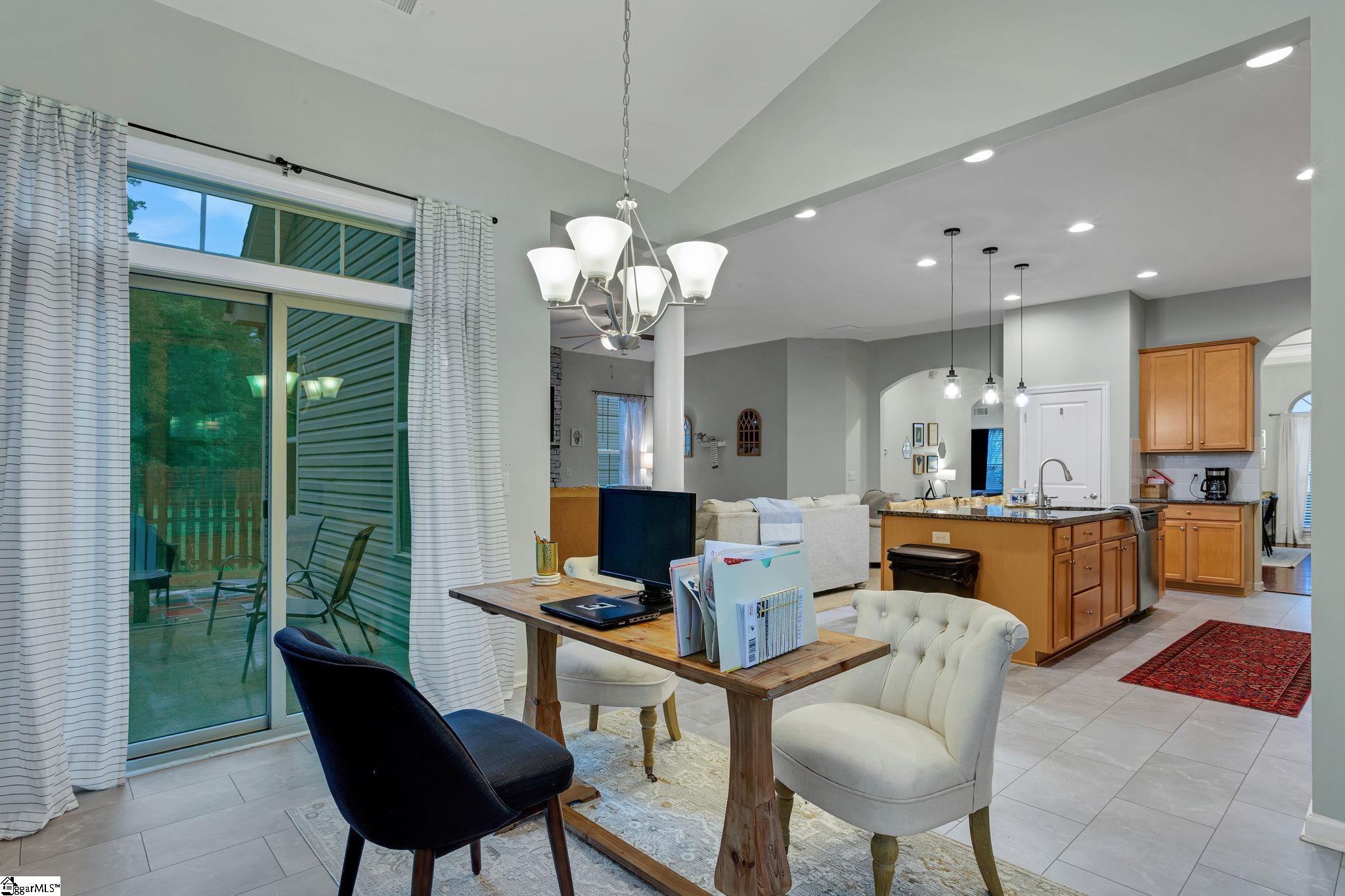 225 Creekside Way Property Photo 16