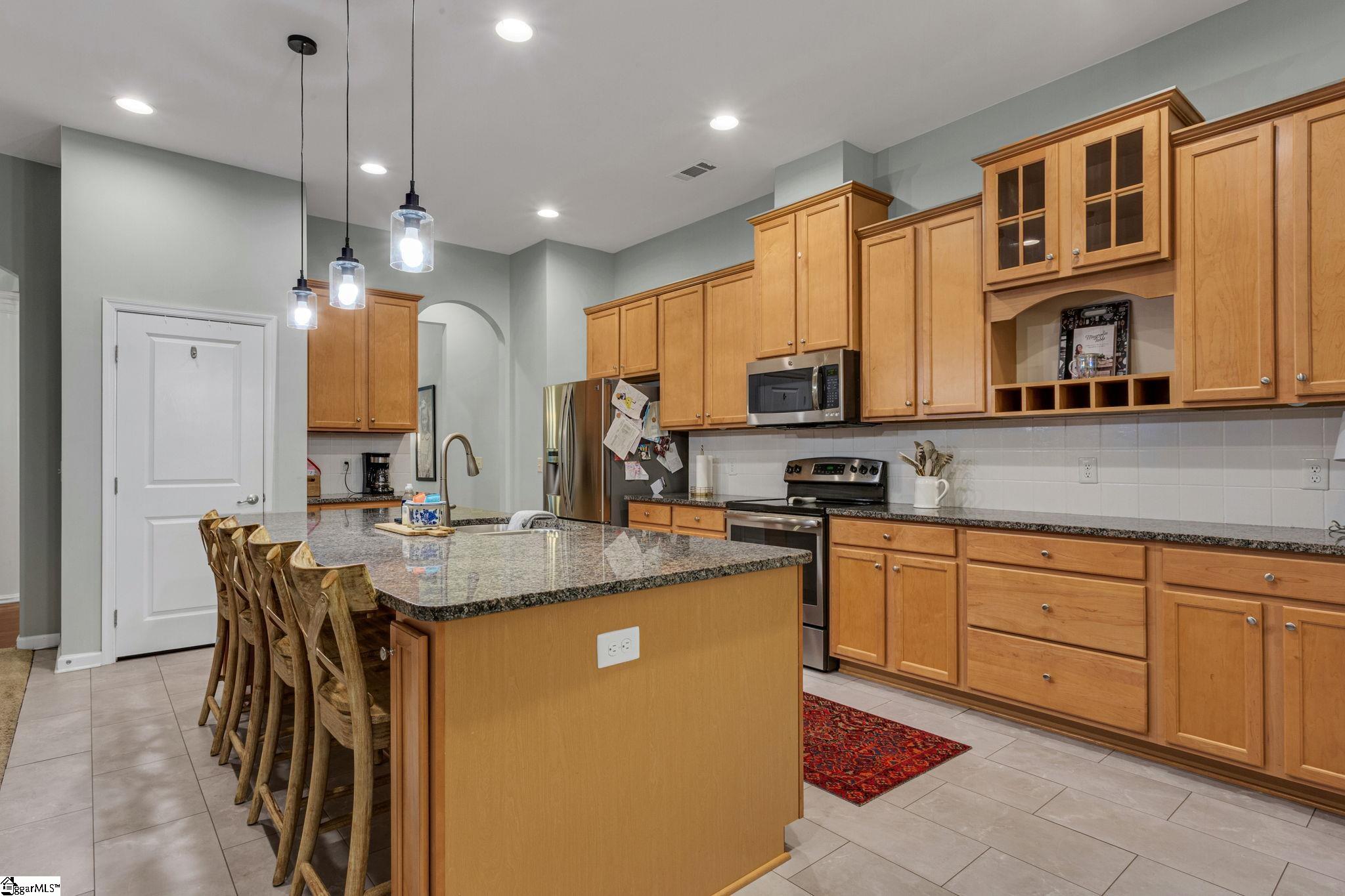 225 Creekside Way Property Photo 18