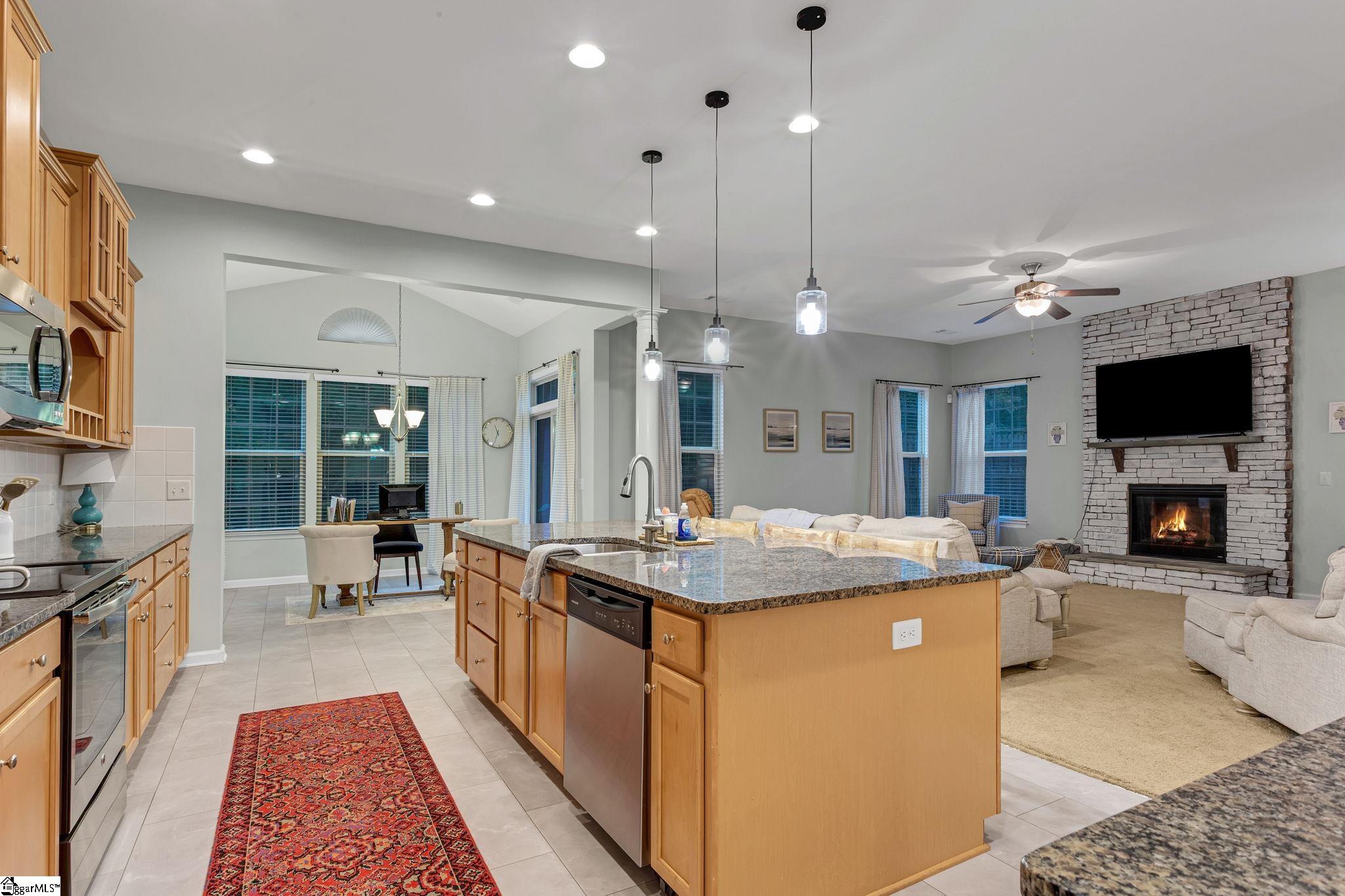 225 Creekside Way Property Photo 20