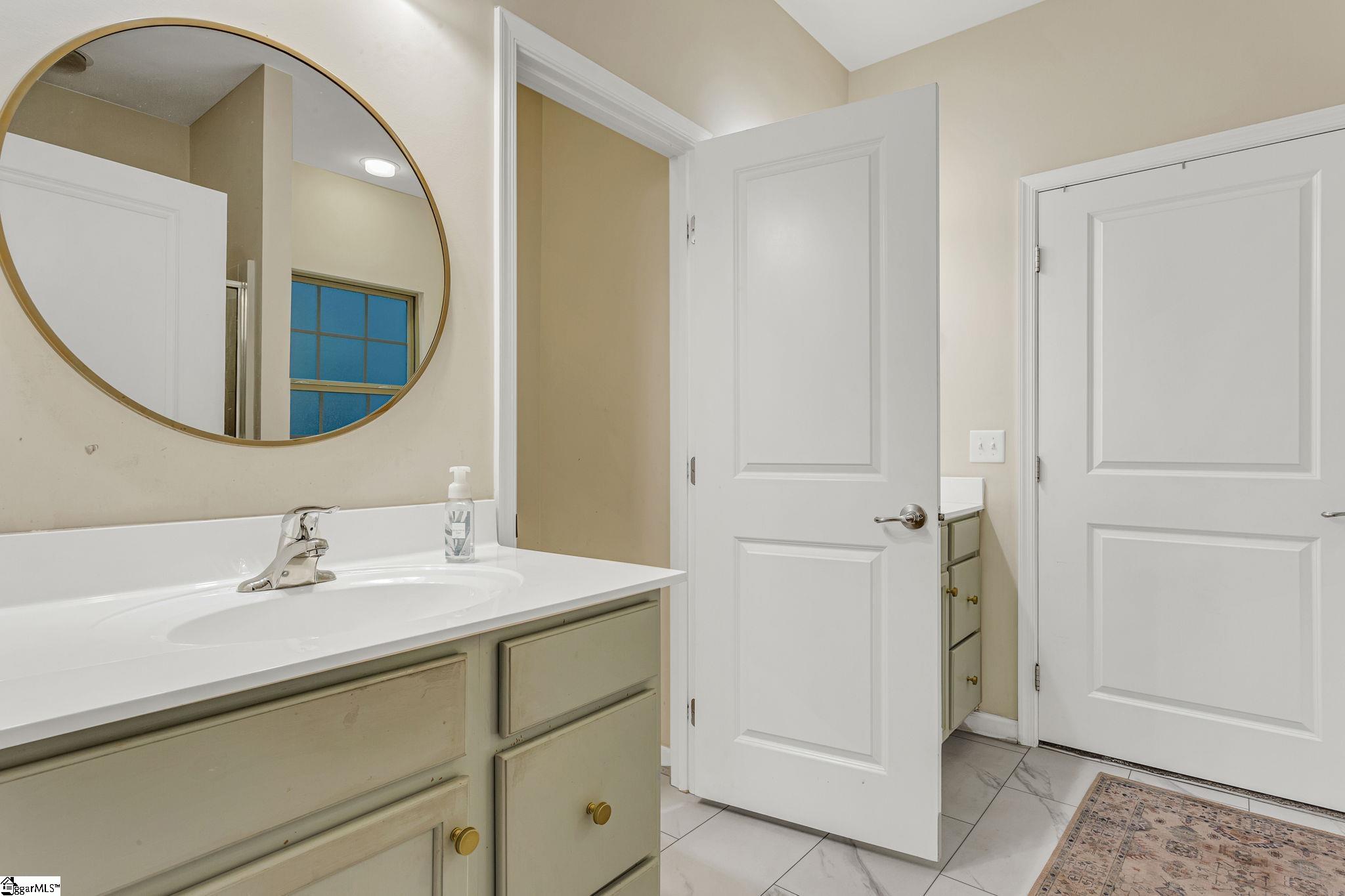 225 Creekside Way Property Photo 32