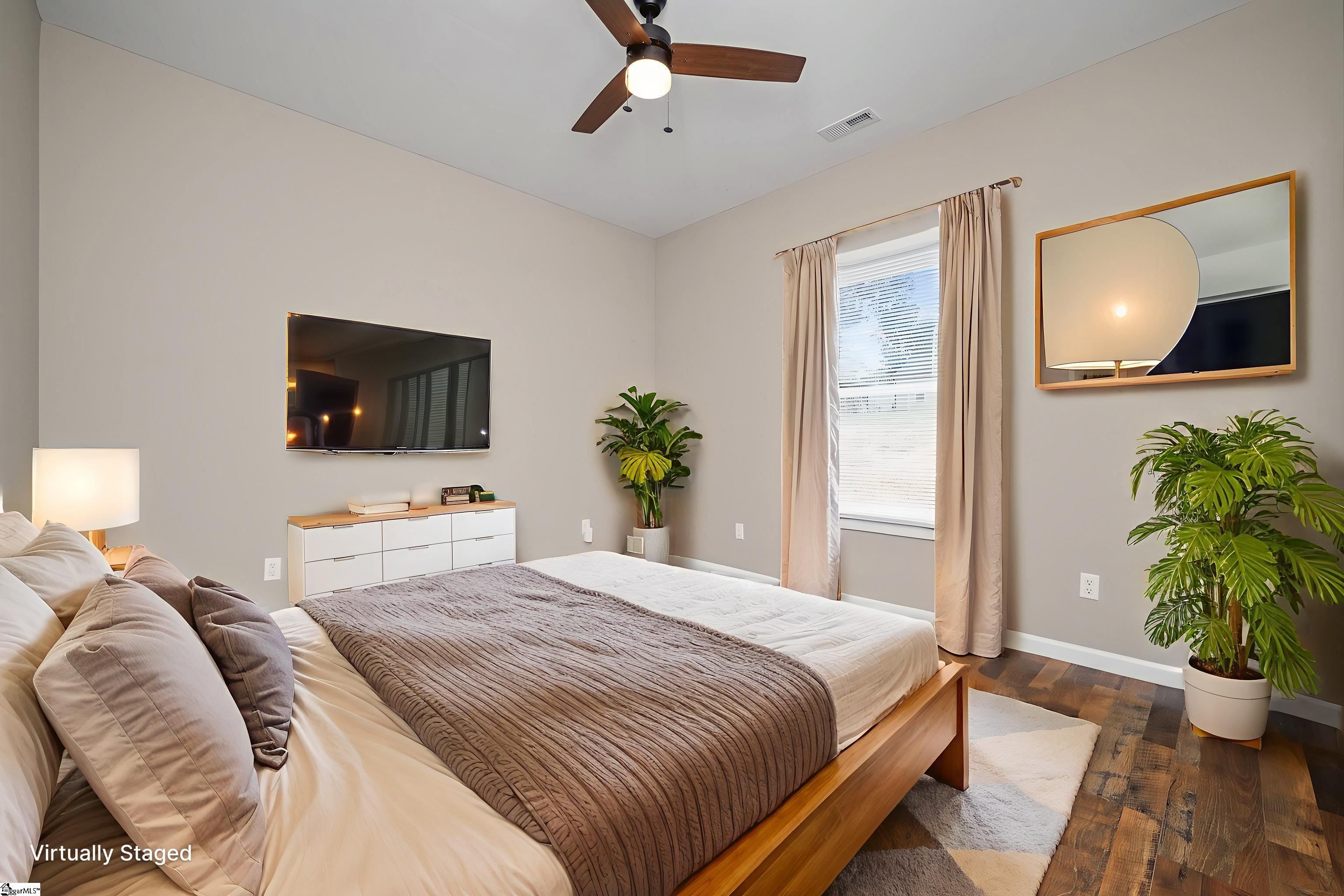 315 W Broad Street Property Photo 8