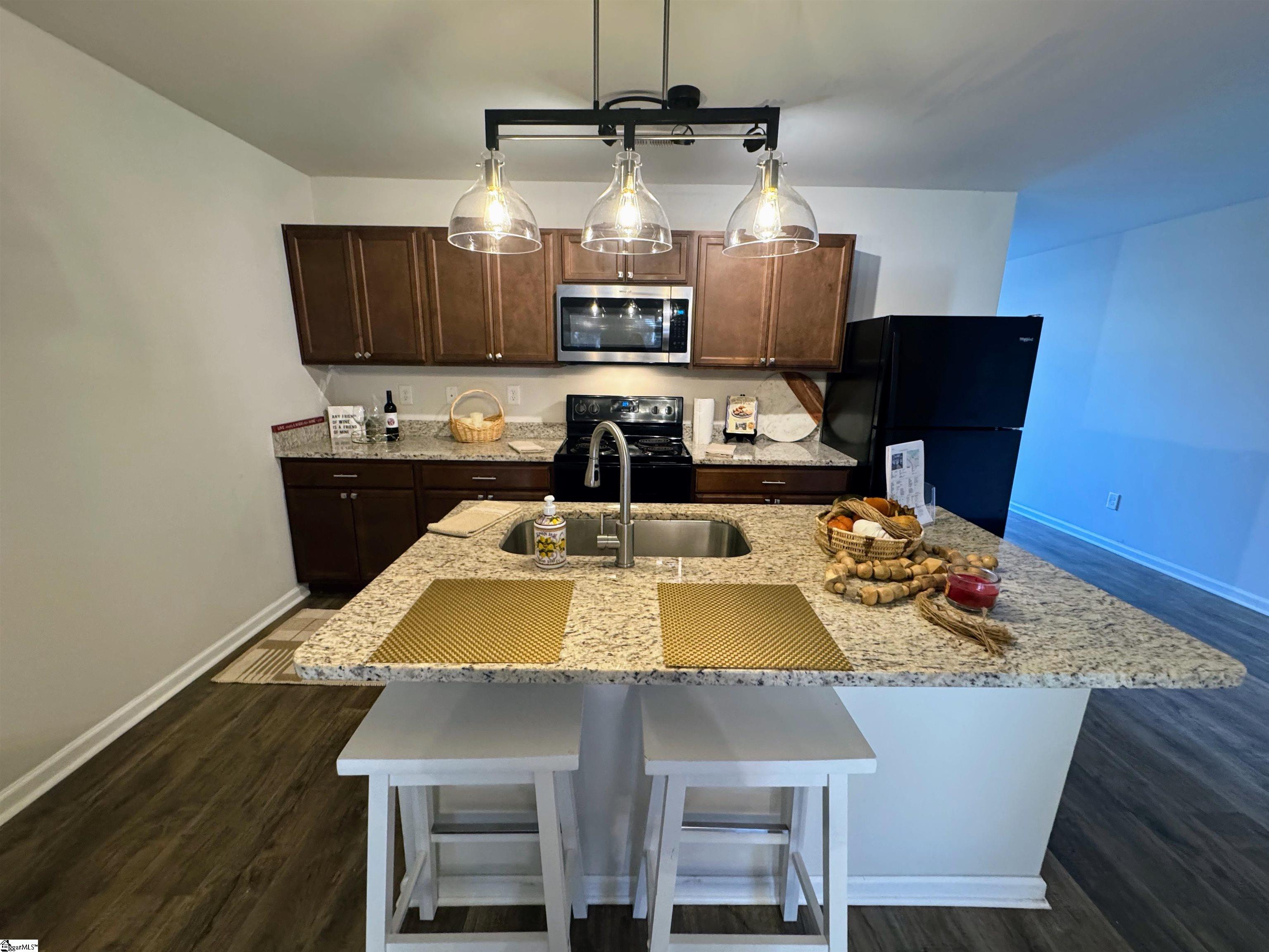 163 Evonshire Boulevard Property Photo 2