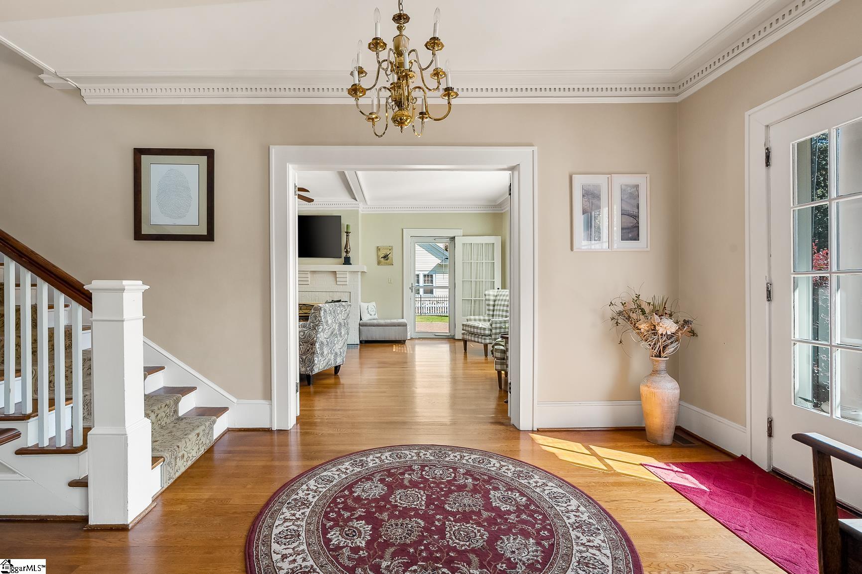 308 W Walnut Street Property Photo 5