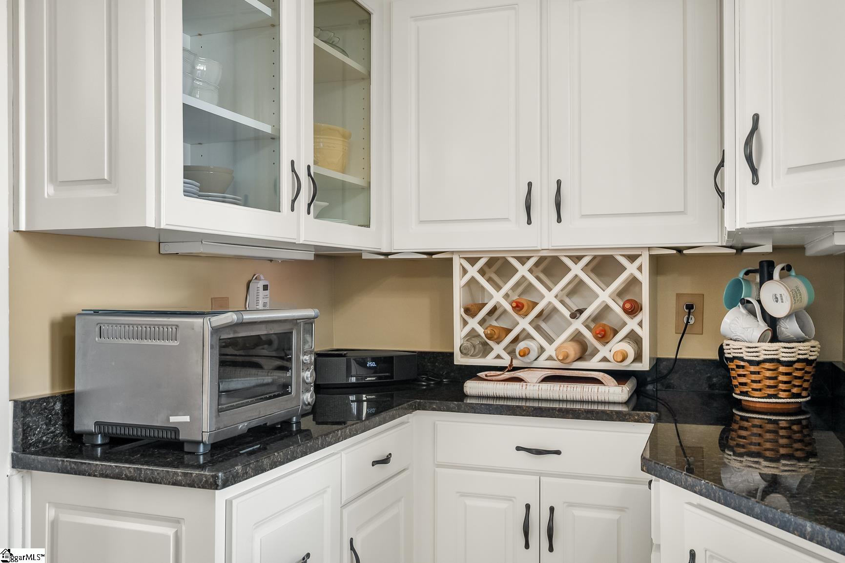 308 W Walnut Street Property Photo 13