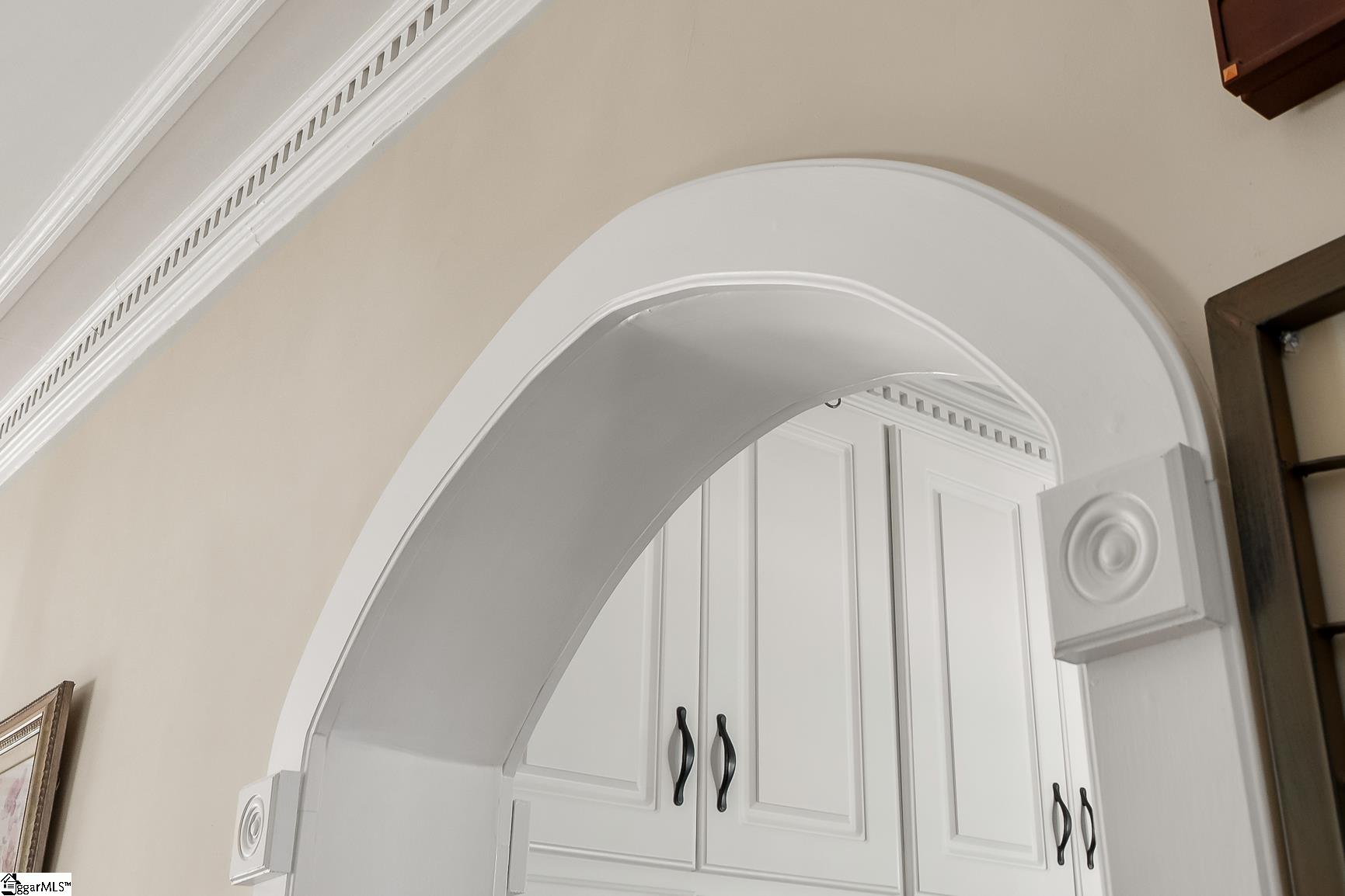 308 W Walnut Street Property Photo 14