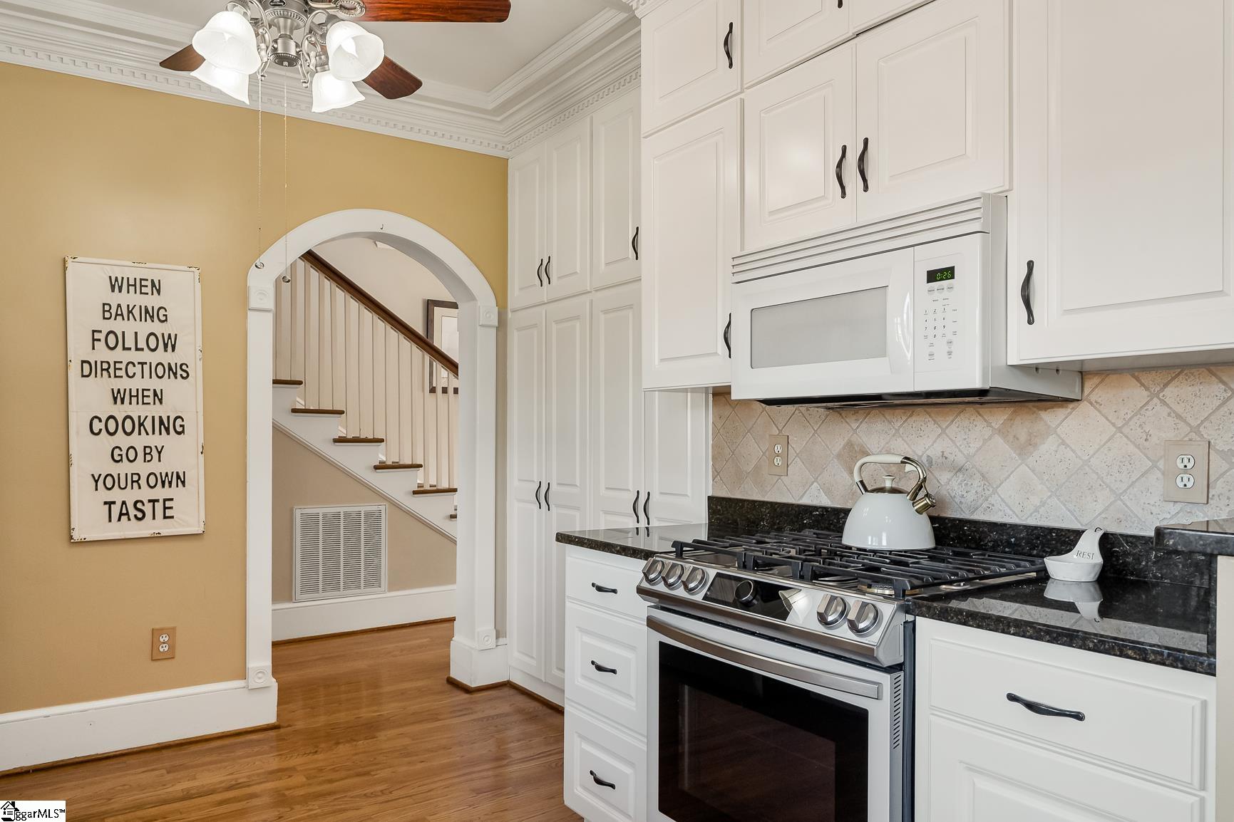 308 W Walnut Street Property Photo 15