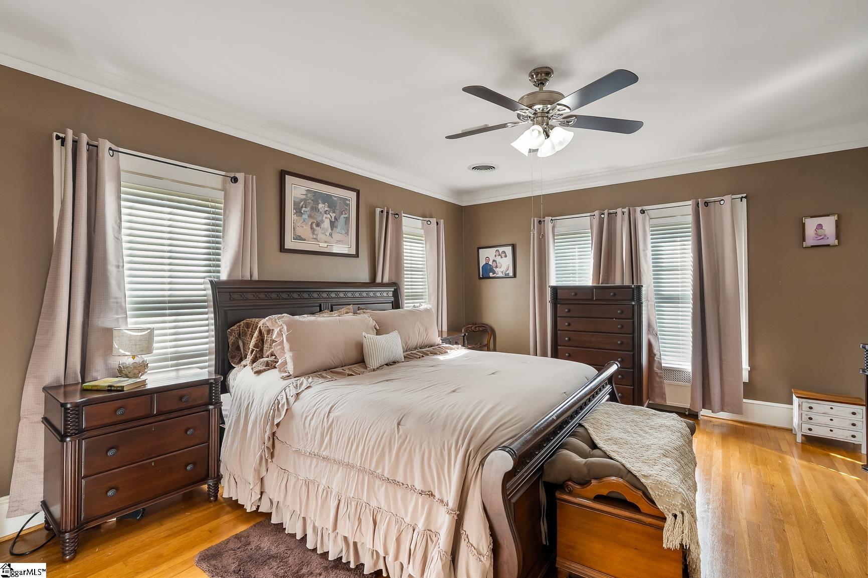 308 W Walnut Street Property Photo 26