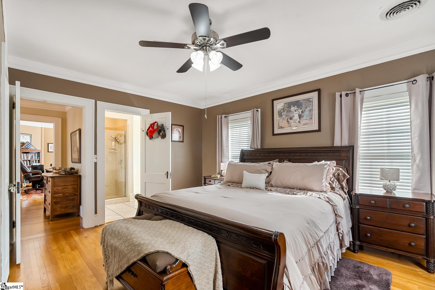 308 W Walnut Street Property Photo 27