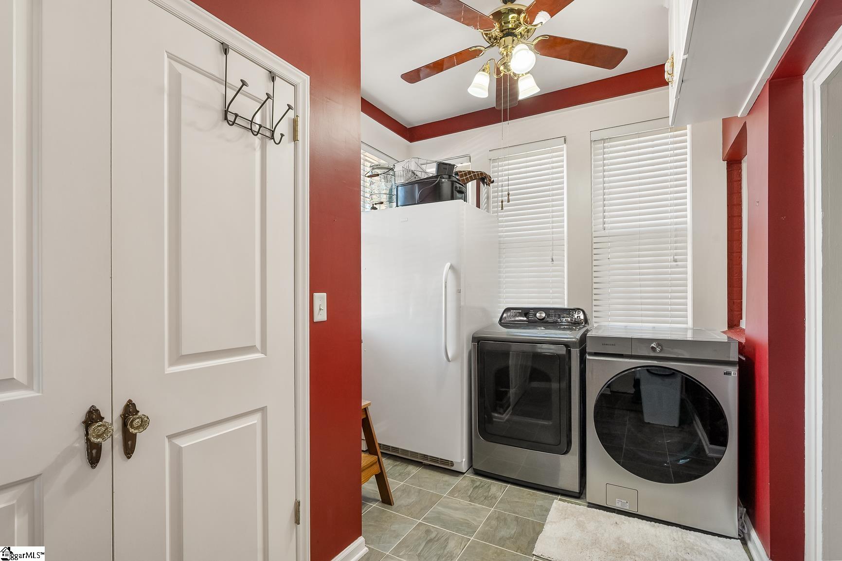 308 W Walnut Street Property Photo 35