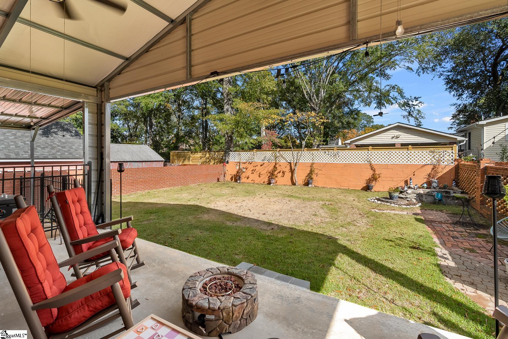 308 W Walnut Street Property Photo 38