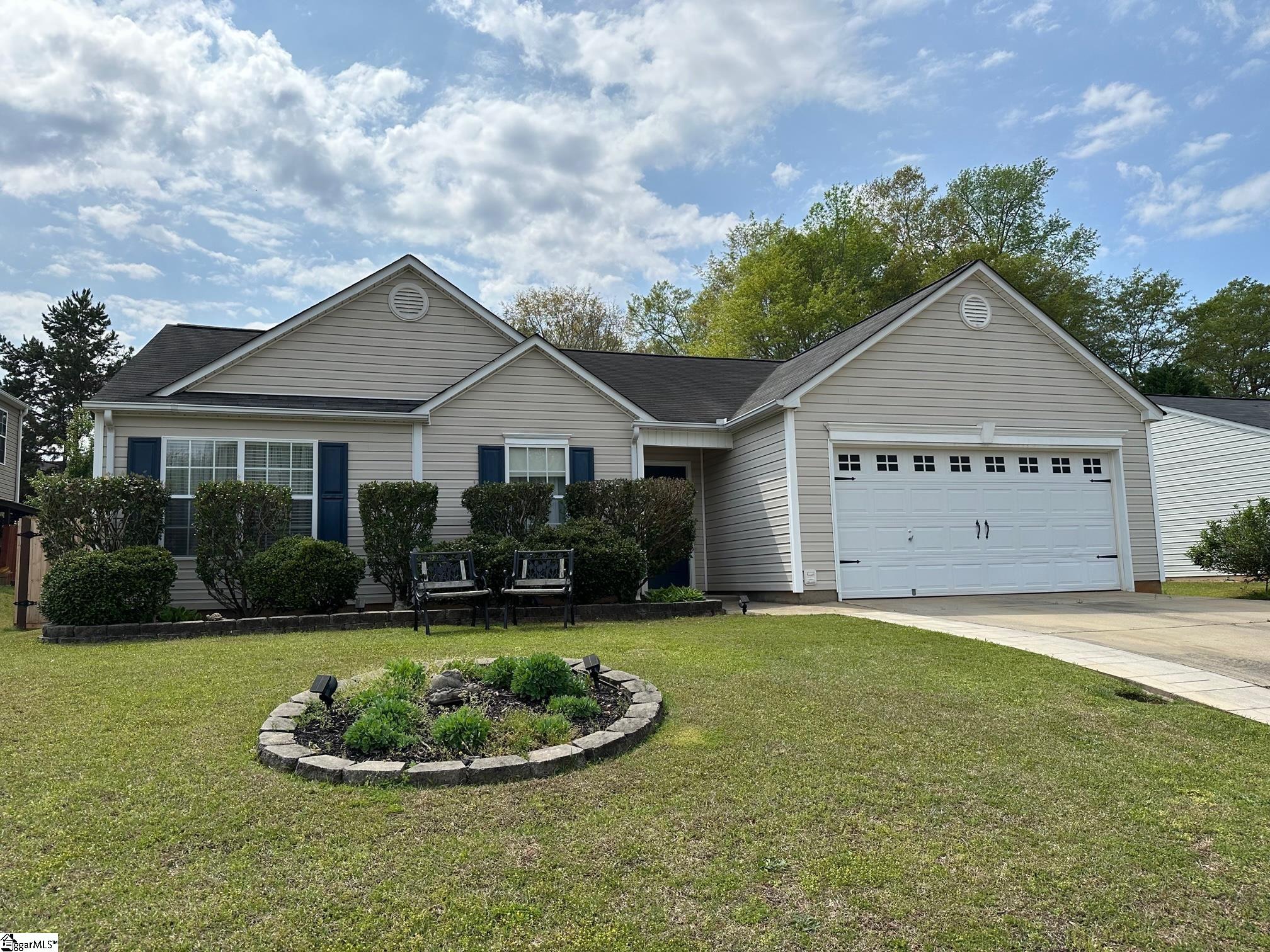 103 Reedy River Way Property Photo 1