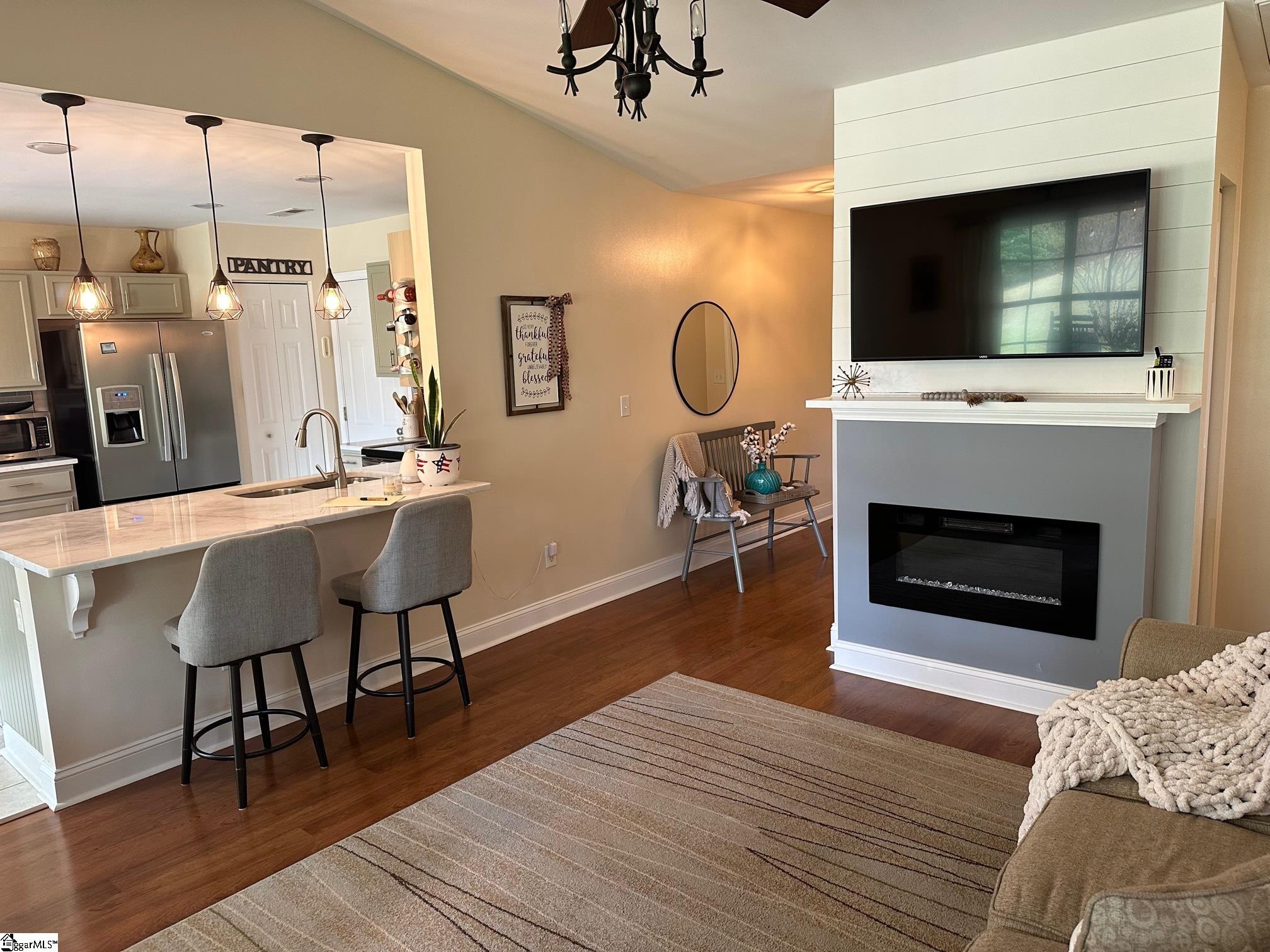 103 Reedy River Way Property Photo 6