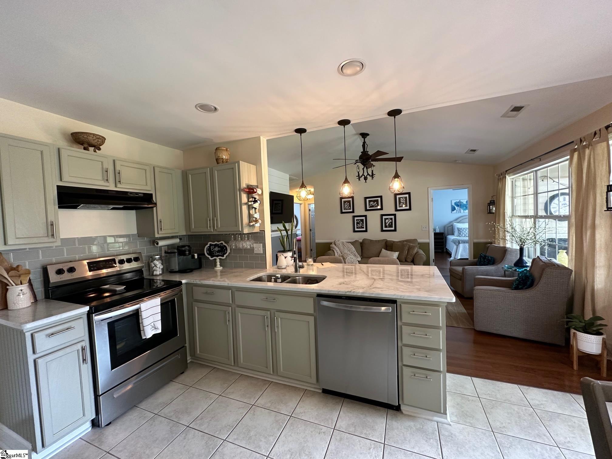 103 Reedy River Way Property Photo 10