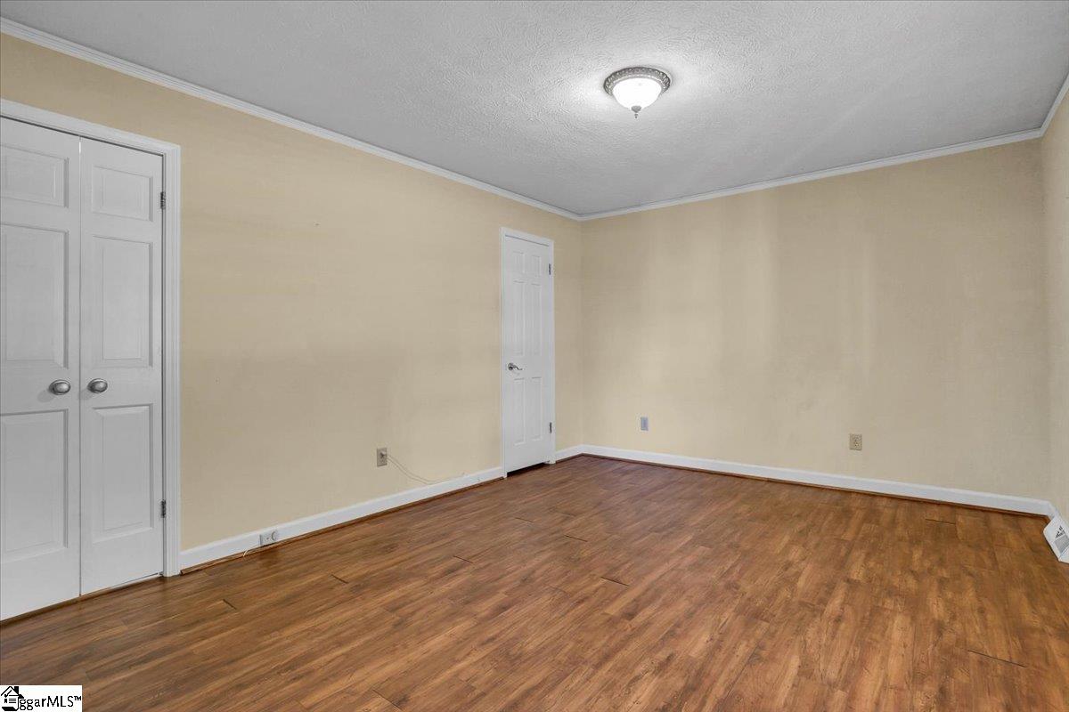 307 Devenger Road Property Photo 5