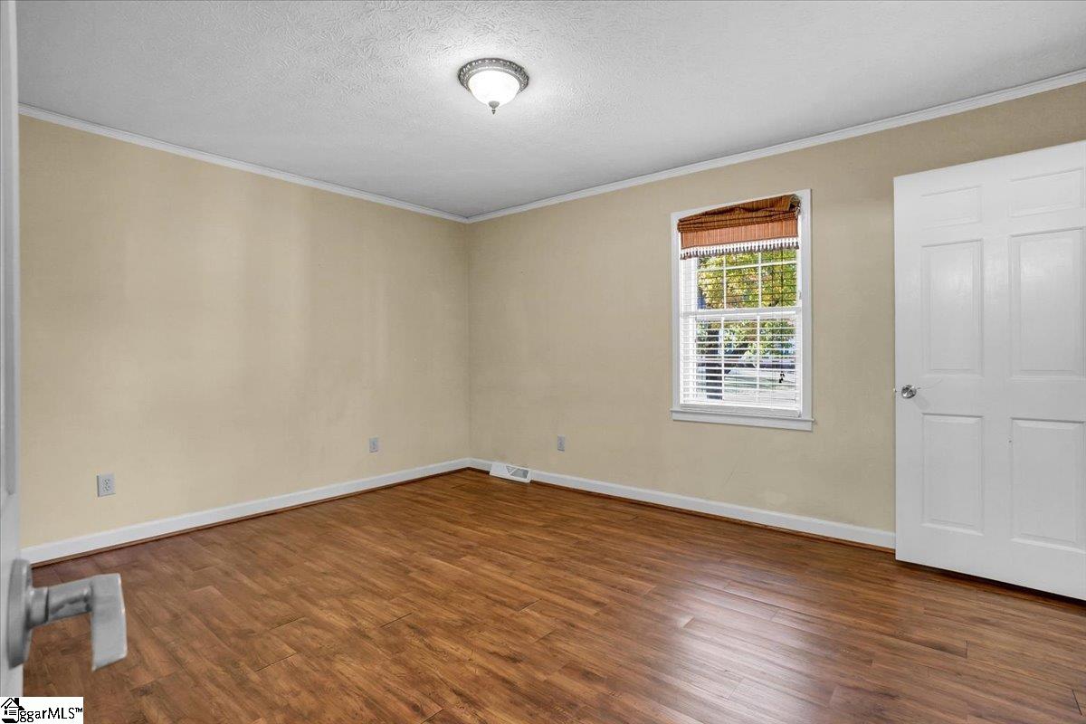 307 Devenger Road Property Photo 6