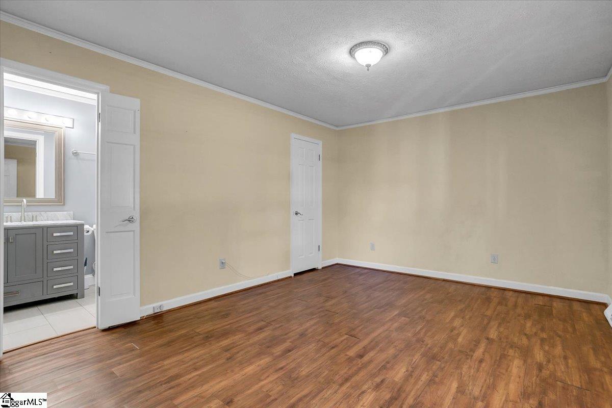 307 Devenger Road Property Photo 7