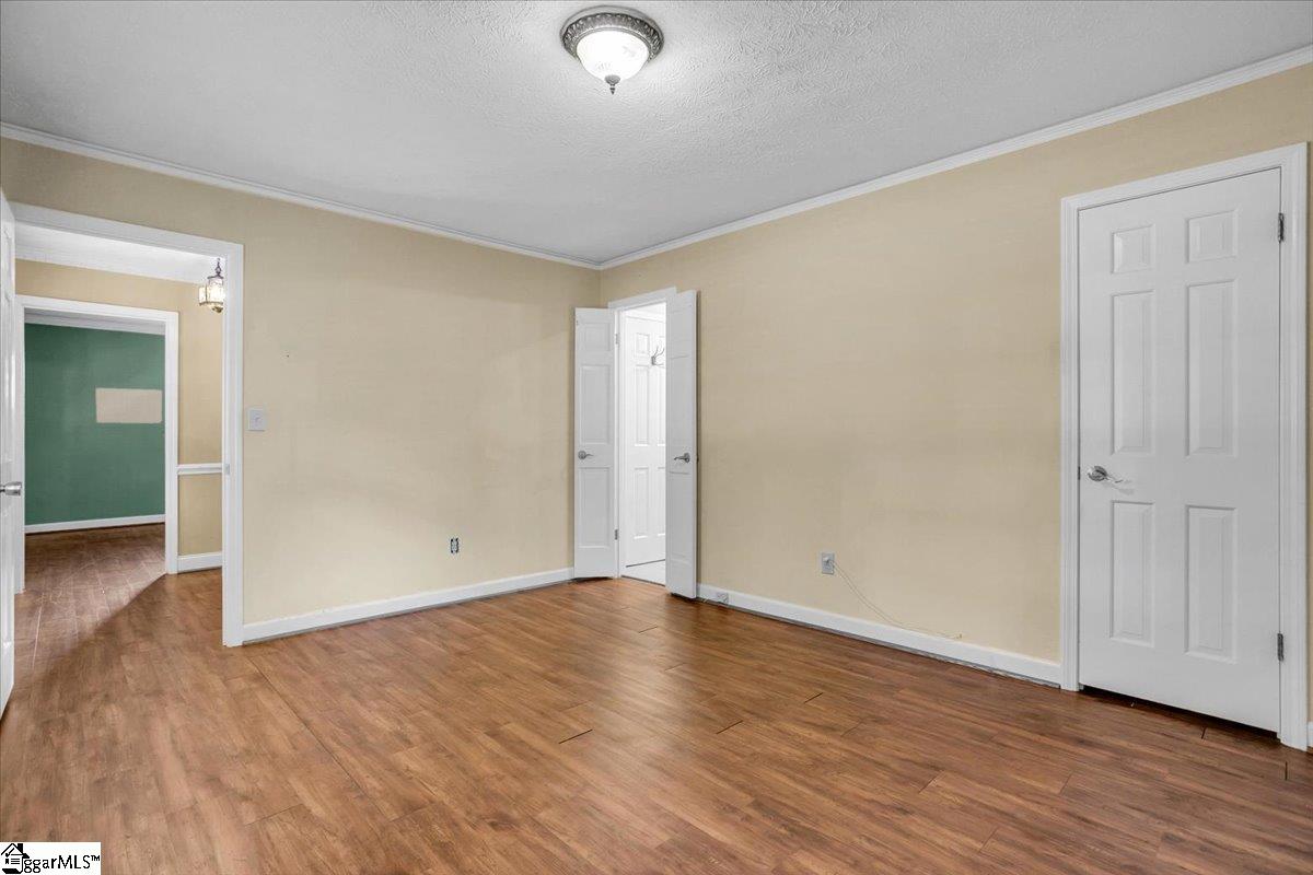 307 Devenger Road Property Photo 9