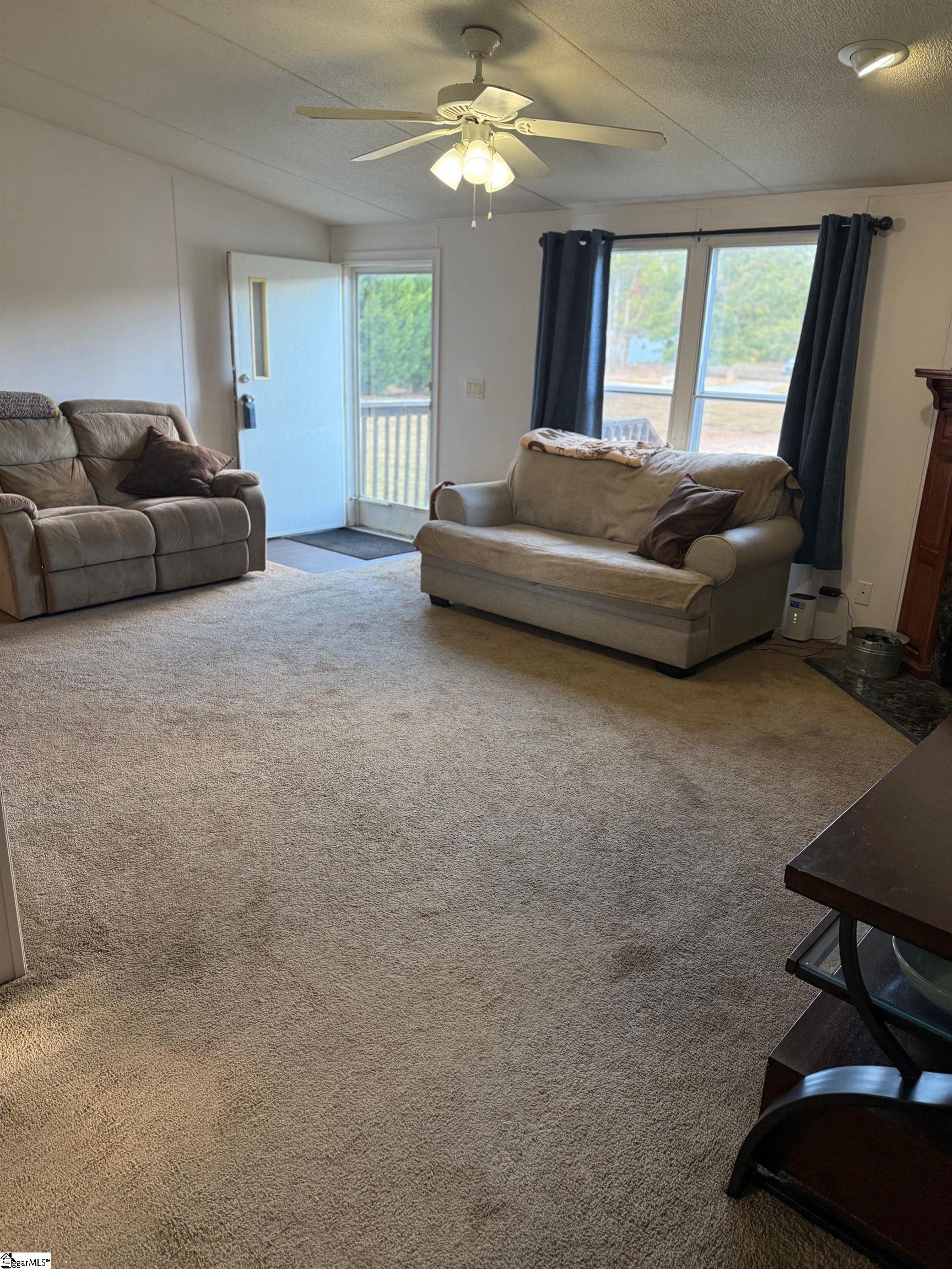 201 Archer Drive Property Photo 4