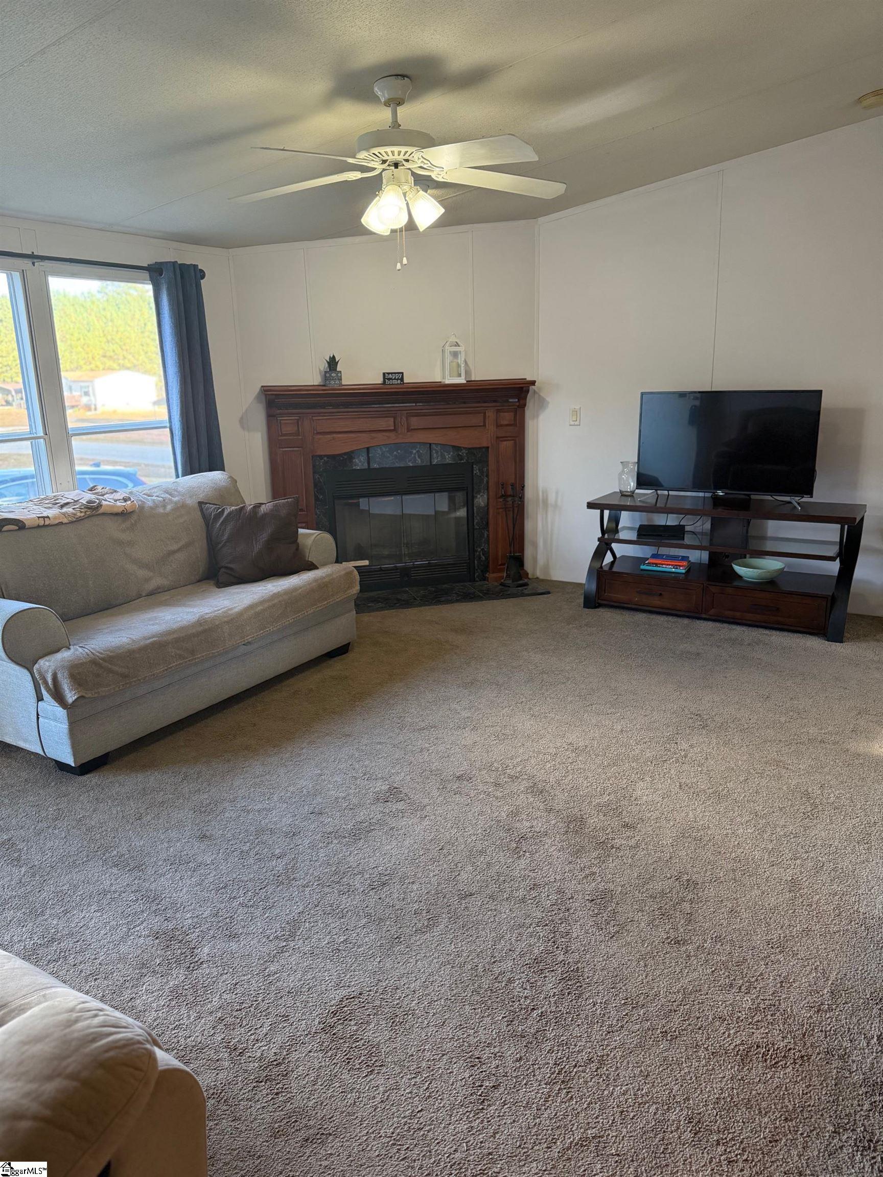 201 Archer Drive Property Photo 5