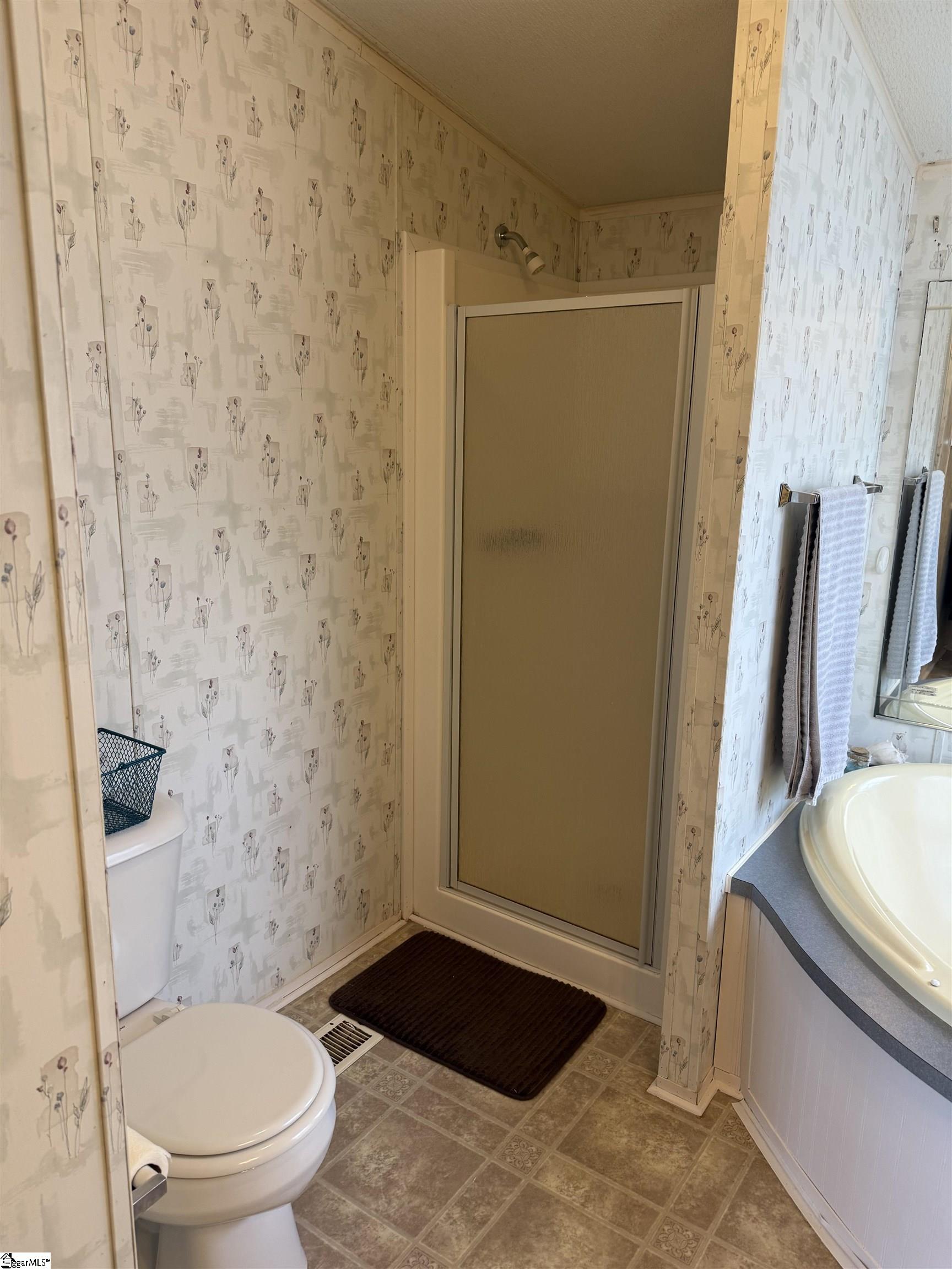 201 Archer Drive Property Photo 9