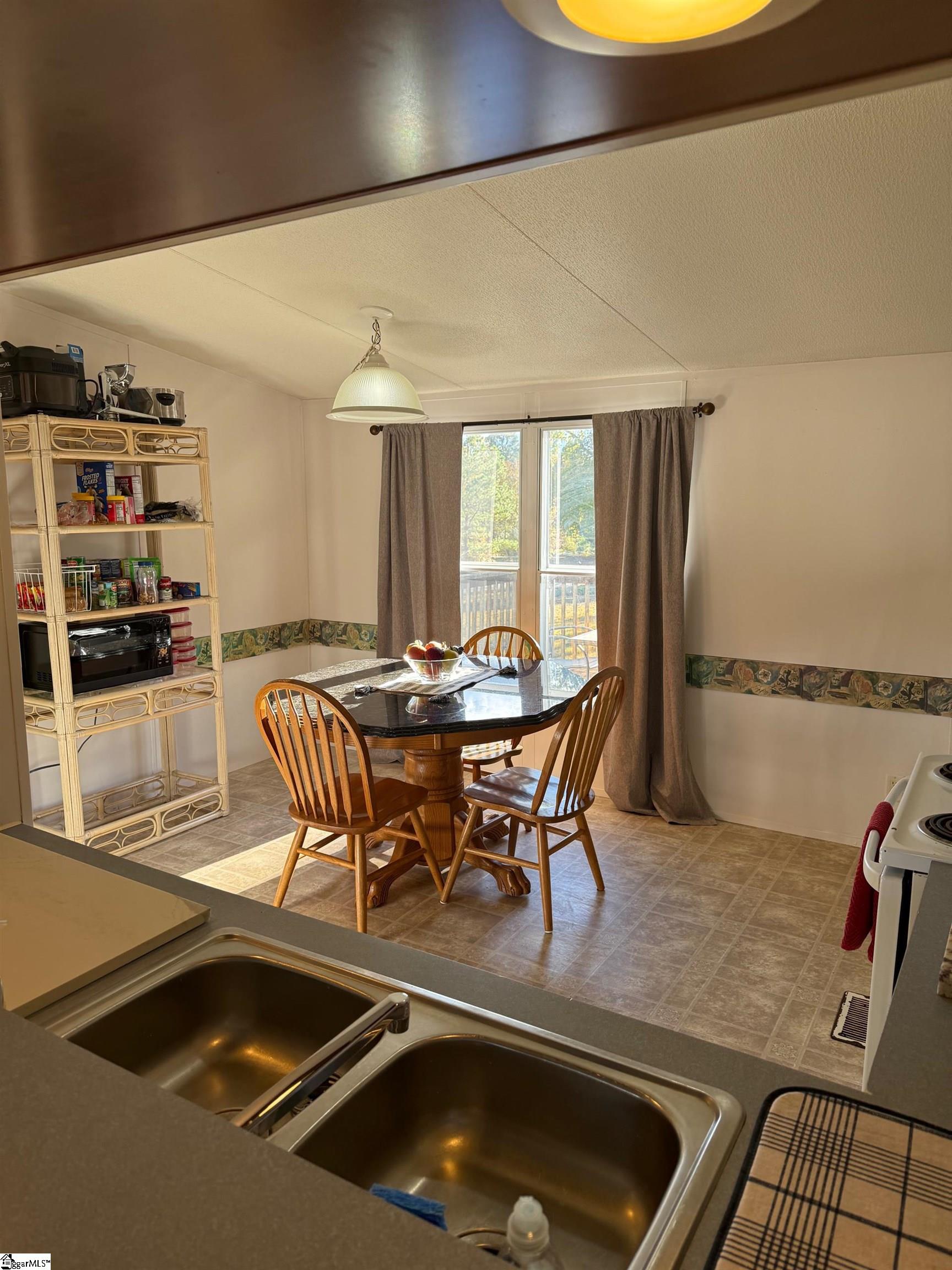 201 Archer Drive Property Photo 11