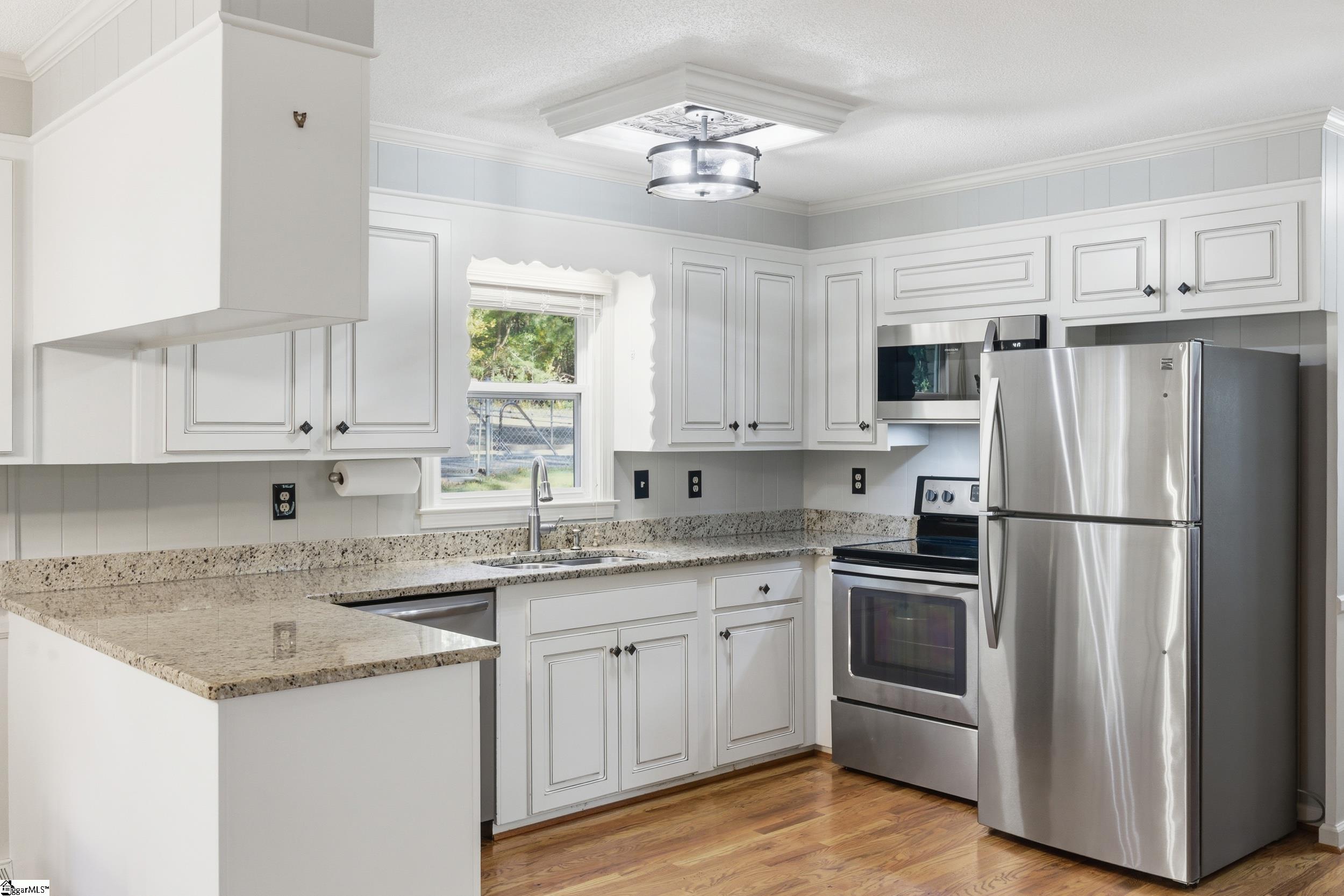 944 Black Snake Road Property Photo 7