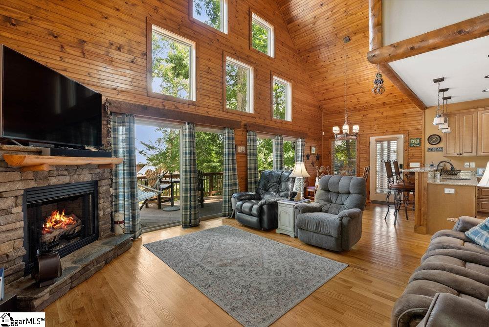 215 Serenity Bay Drive Property Photo 3