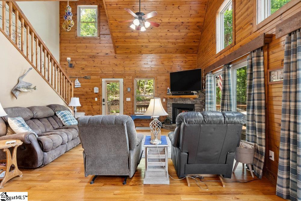 215 Serenity Bay Drive Property Photo 5