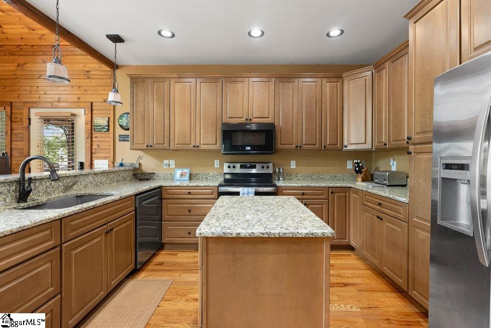 215 Serenity Bay Drive Property Photo 12