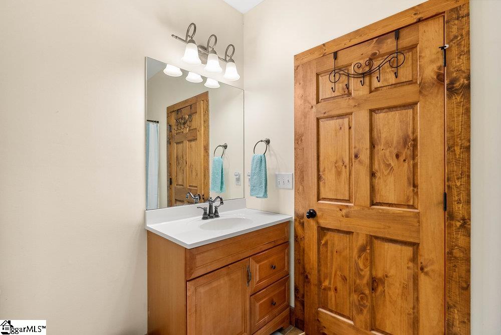 215 Serenity Bay Drive Property Photo 25