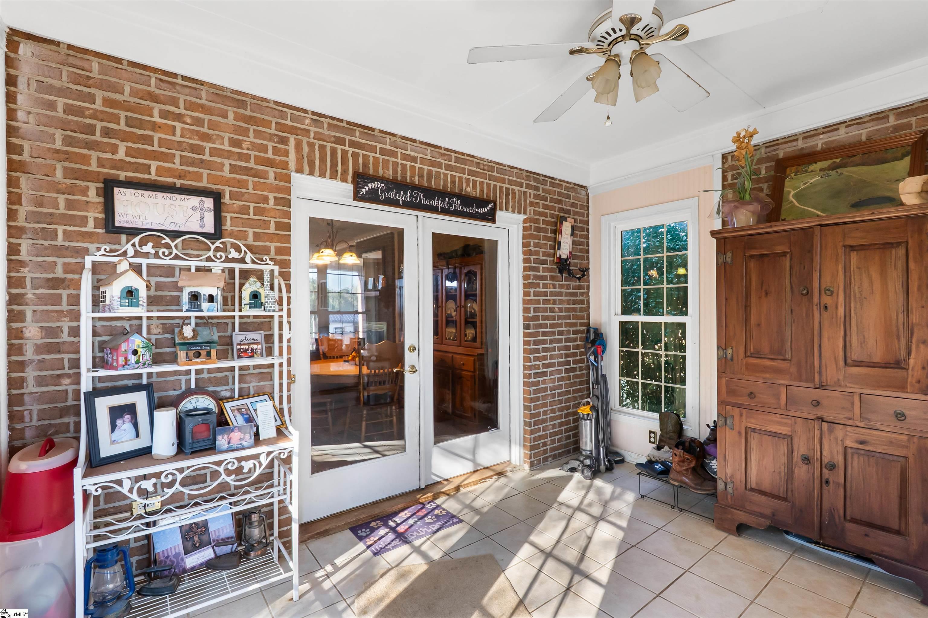 210 Graystone Road Property Photo 5